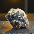 Hyalith auf Turmalin 0,07 kg +/- 4x4x4 cm
