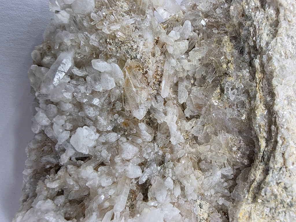 Quarz (Bergkristall) 0,143 kg +/- 9x6x2 cm