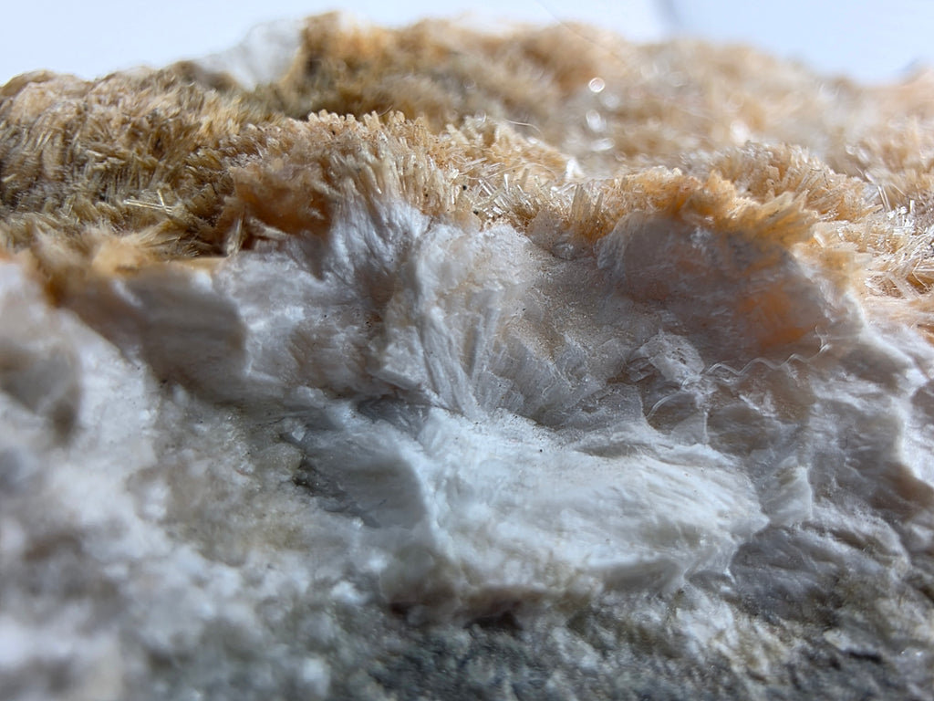 Owkonith 0,533 kg +/- 16x9x3 cm