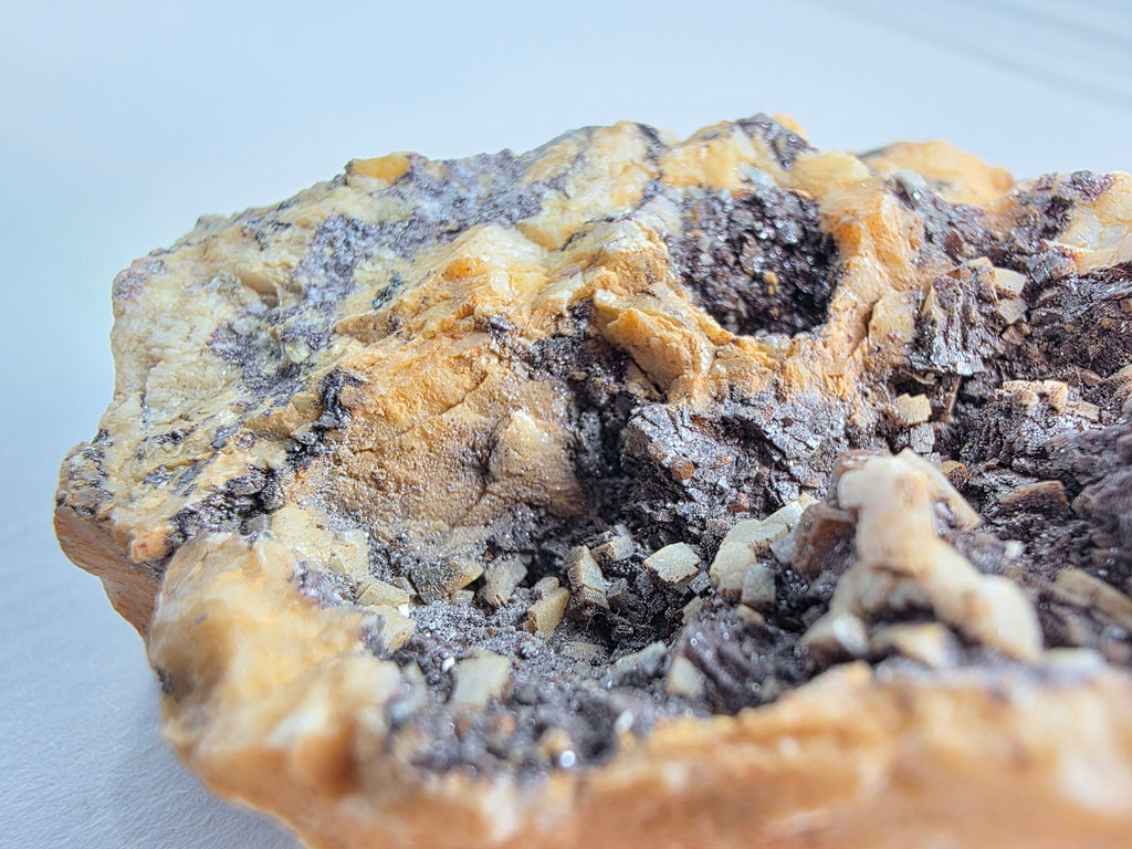 Dolomit mit Eisenglanz 0,093 kg +/- 6x4x2 cm