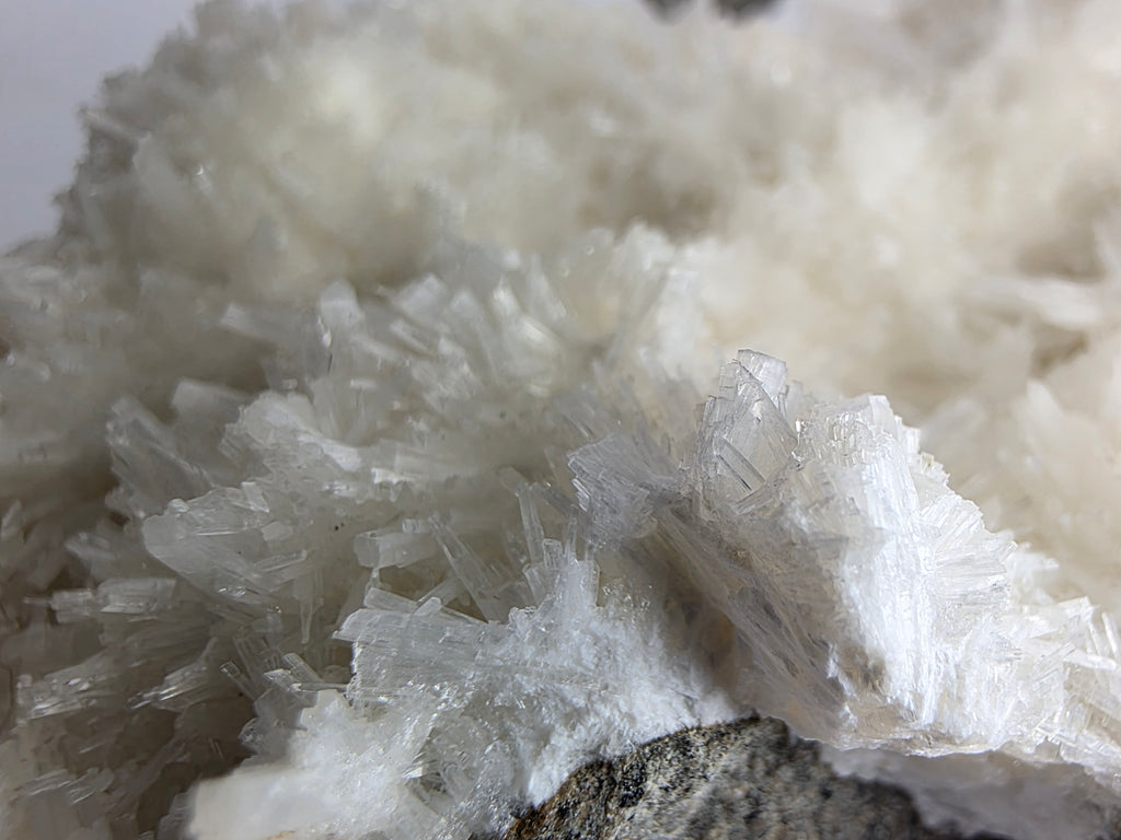 Natrolith 0,5 kg +/- 12x8x3 cm