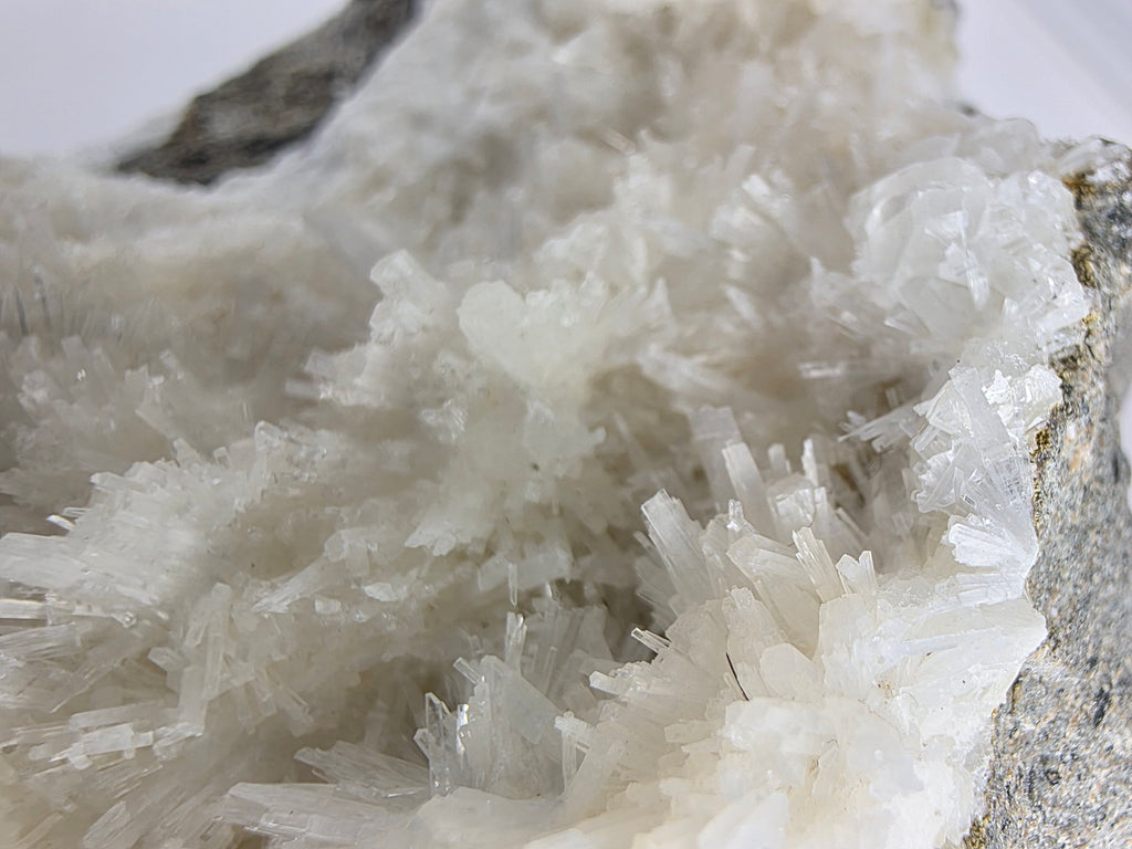 Natrolith 0,5 kg +/- 12x8x3 cm
