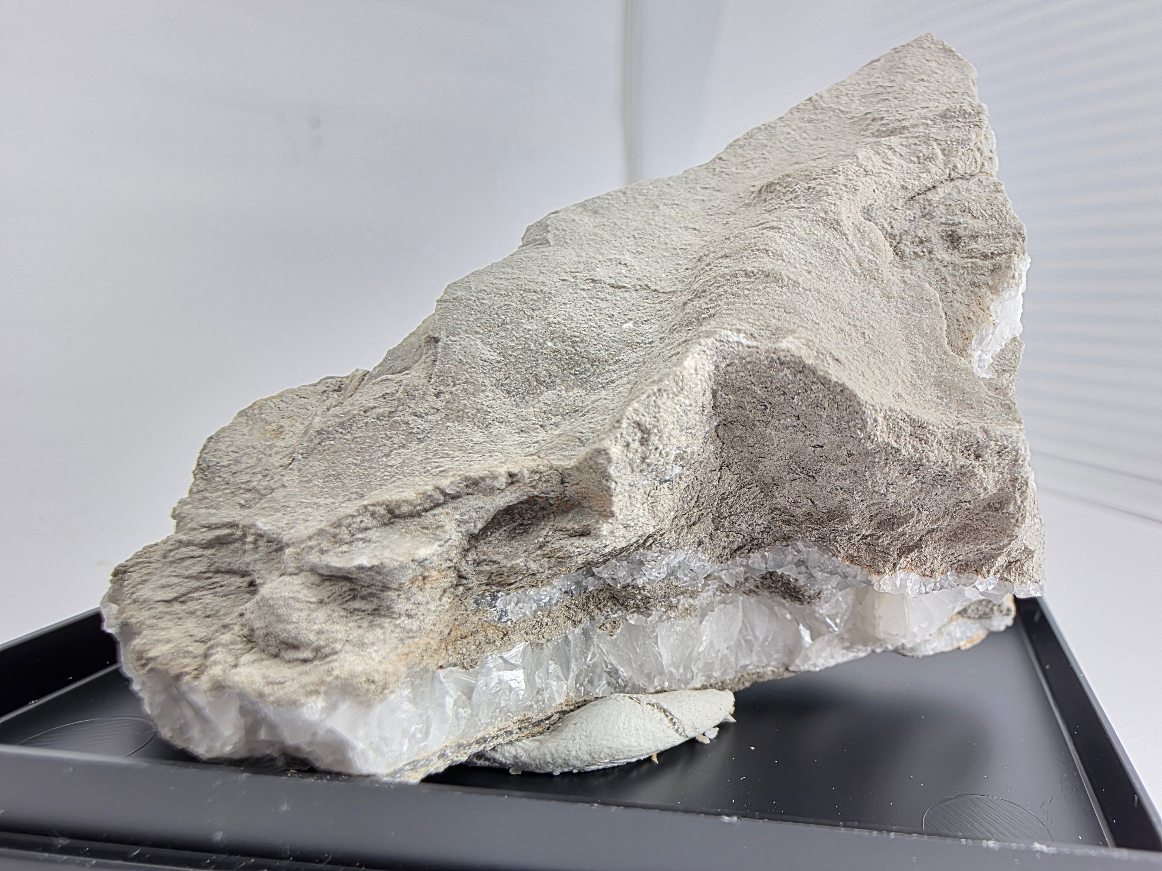 Calcit mit Strontianit 0,11 kg +/- 7x5x5 cm
