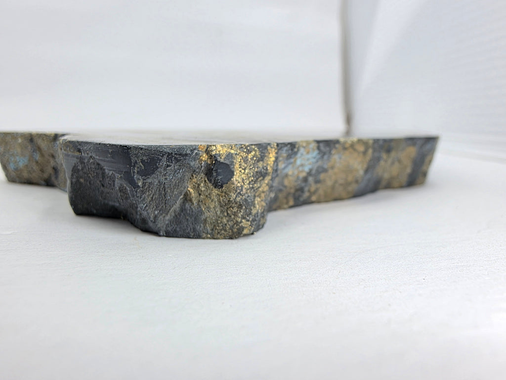 Pyrit im Schiefer 0,291 kg +/- 11x7x1 cm