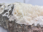 Natrolith 0,464 kg +/- 11x10x4 cm
