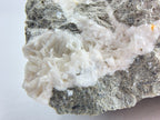 Natrolith 0,464 kg +/- 11x10x4 cm