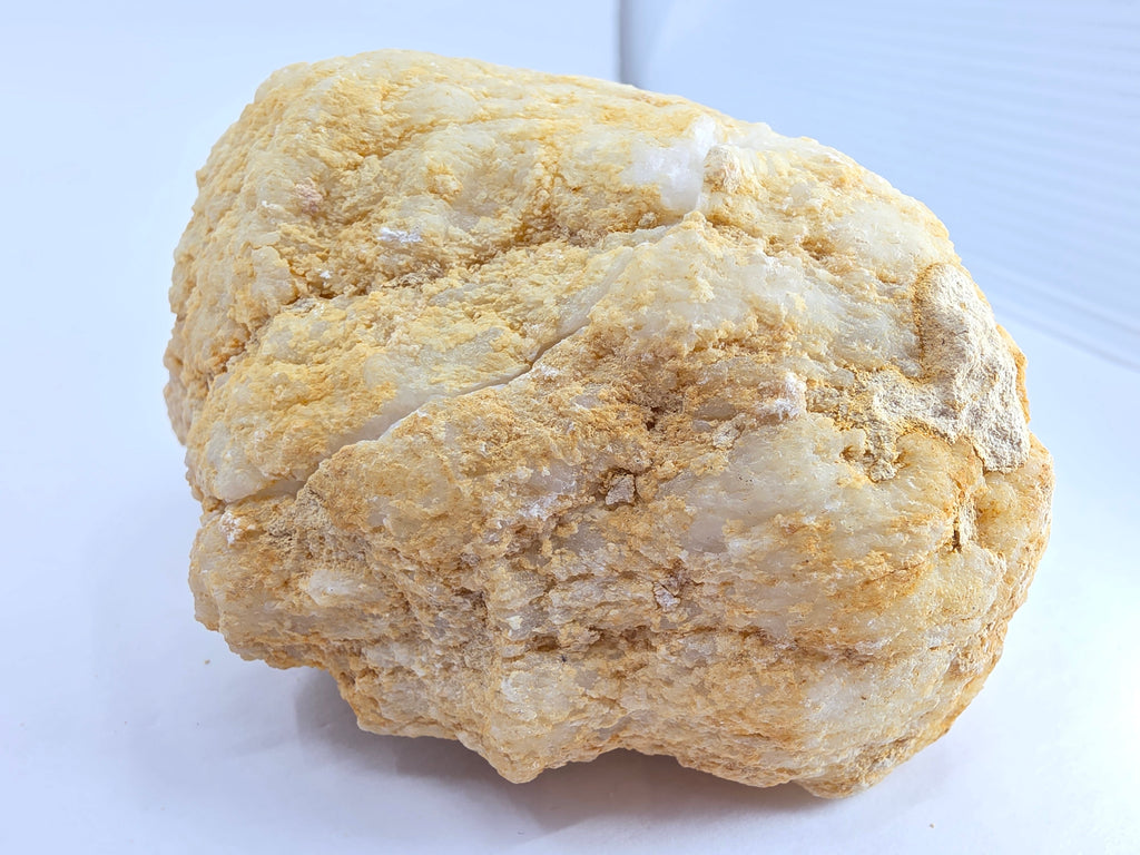 Quarzgeode 0,355 kg +/- geschlossen 10x8x6 cm