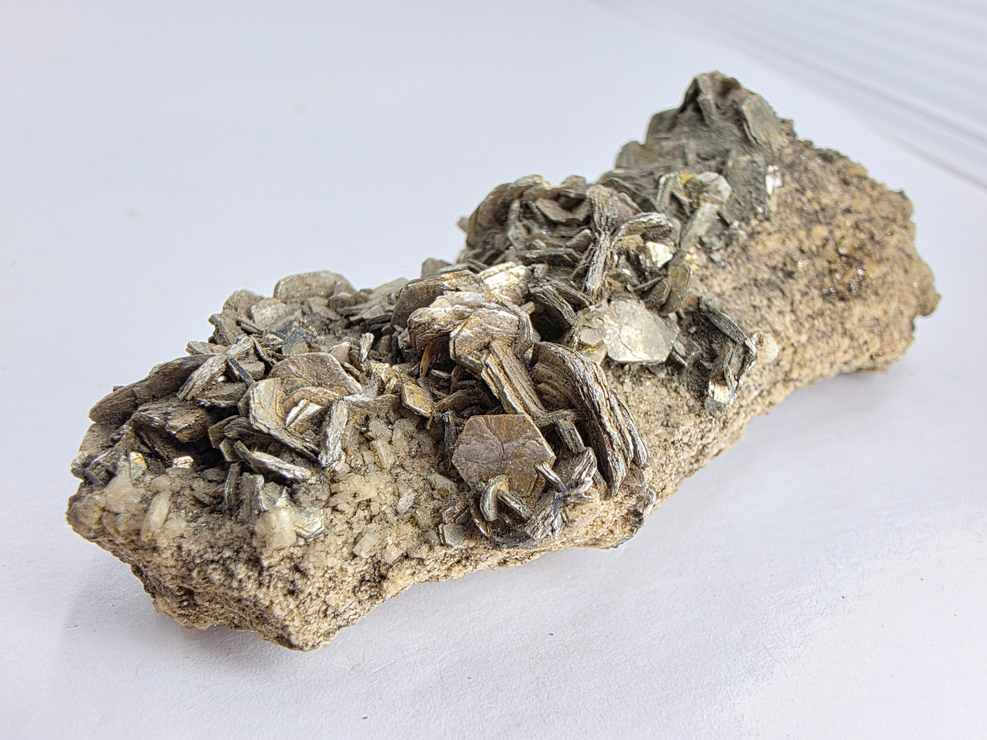 Muscovit 0,064 kg +/- 9x3,5x3 cm