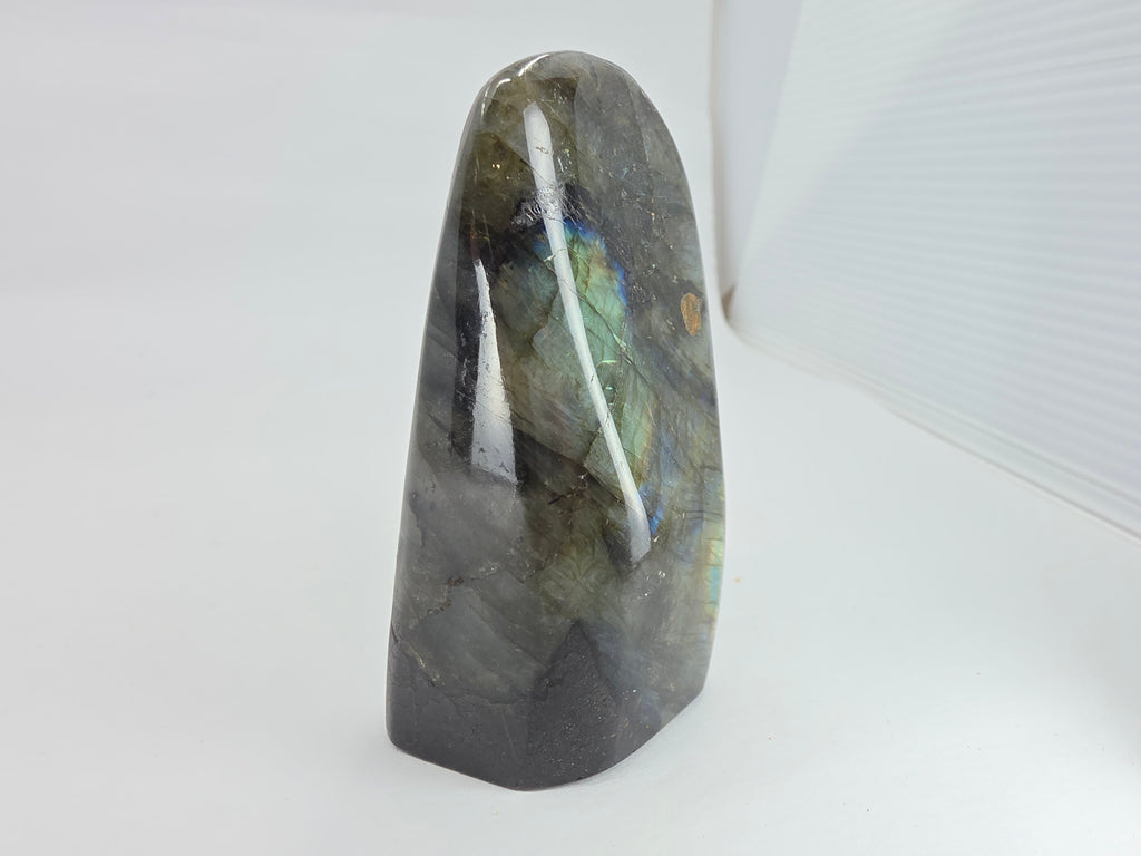 Labradorit (Spektrolith) 0,209 kg +/- 8,5x4x4 cm