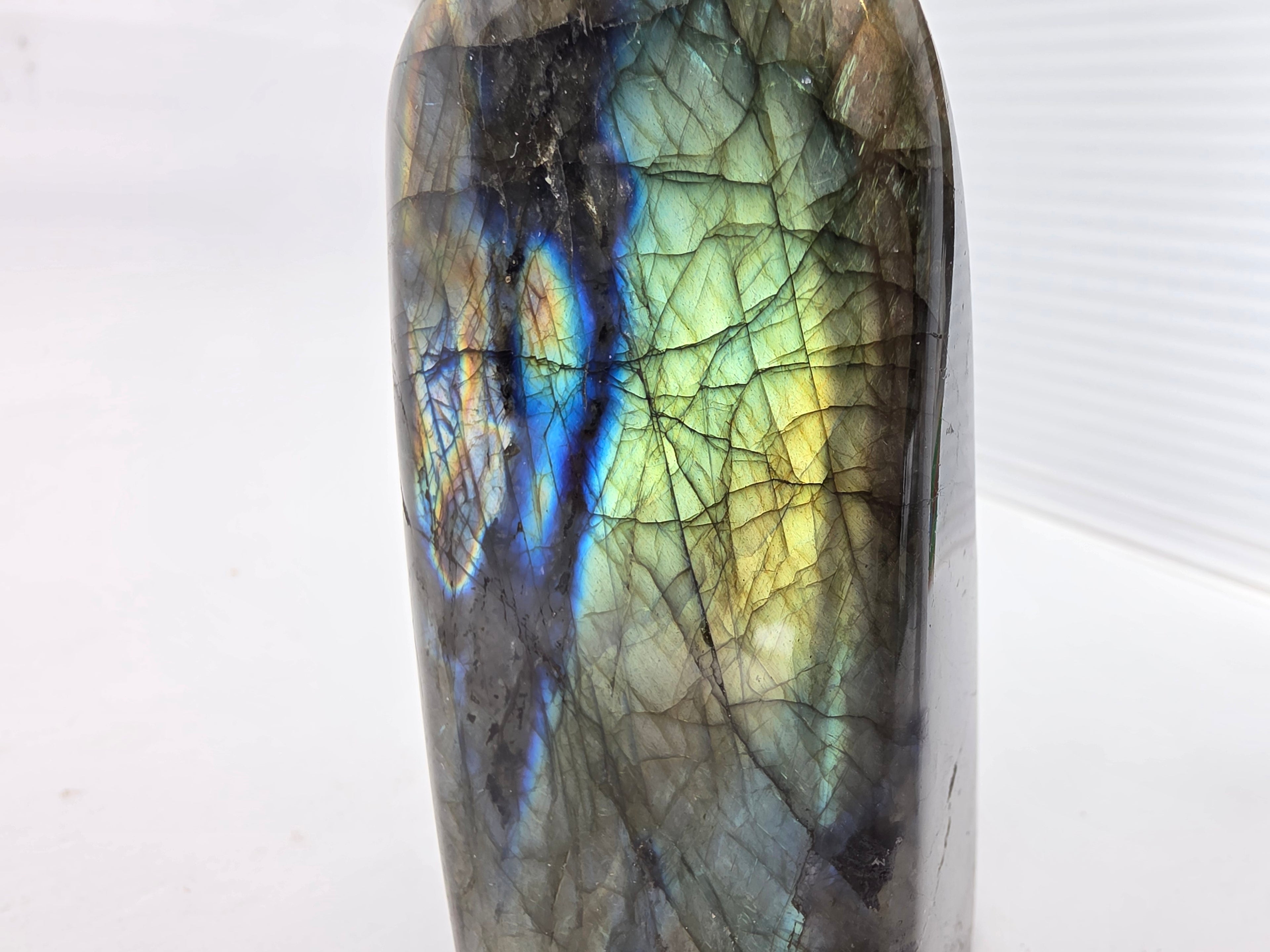 Labradorit (Spektrolith) 0,209 kg +/- 8,5x4x4 cm
