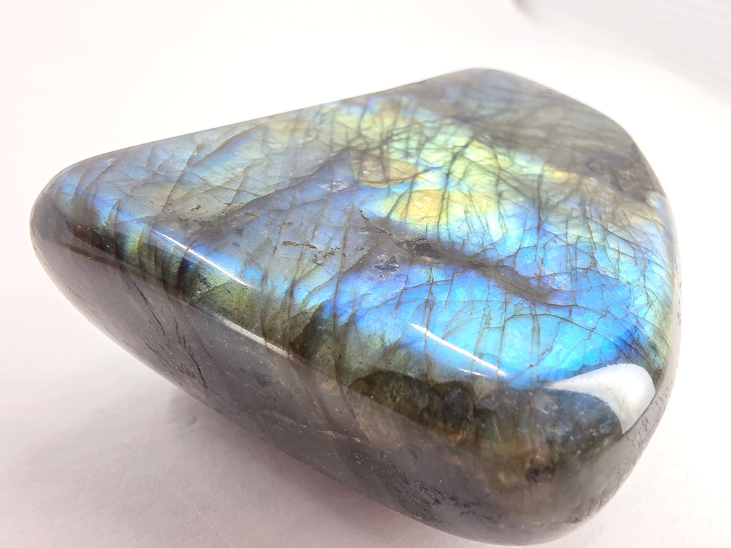 Labradorit (Spektrolith) 0,261 kg +/- 8x5,5x3 cm