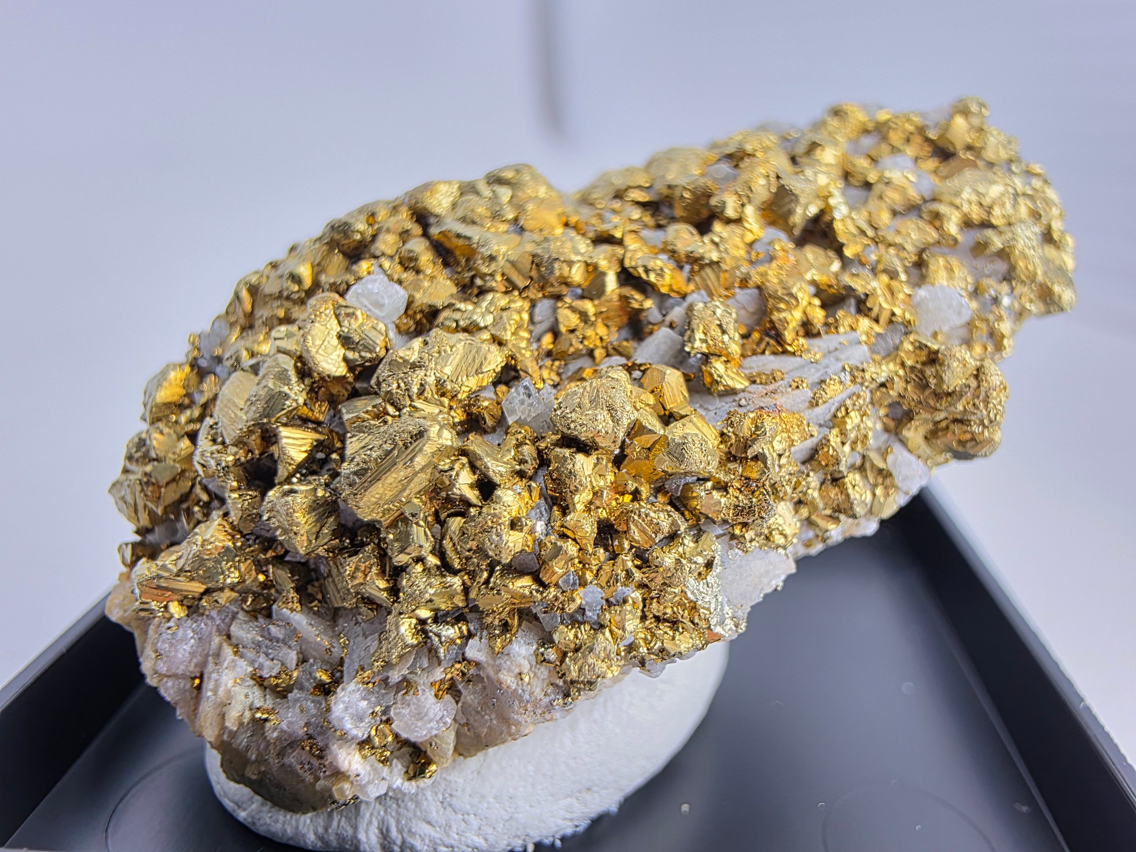 Chalkopyrit 0,01 kg +/- 4x1,5x2 cm