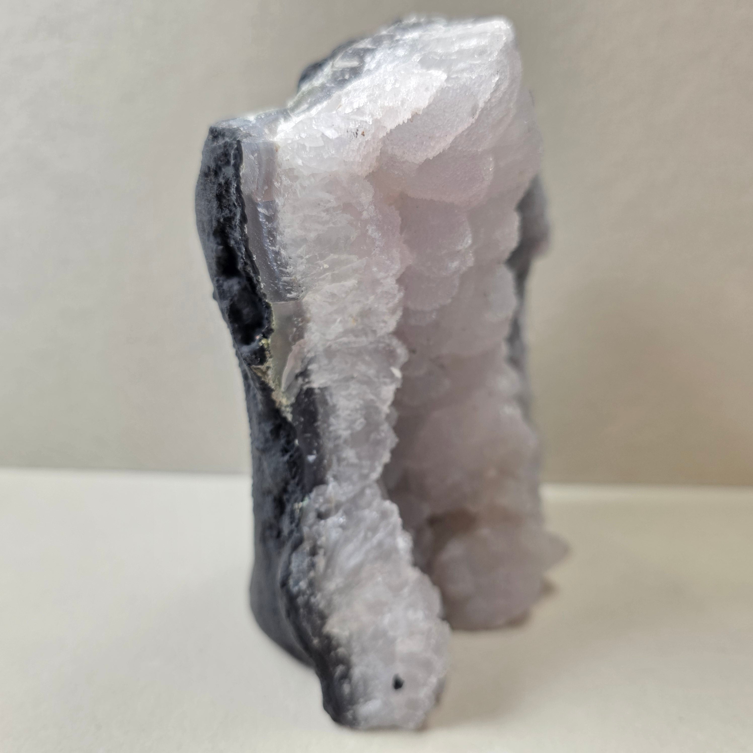 Amethyst 1,61 kg +/- 12x8x14 cm