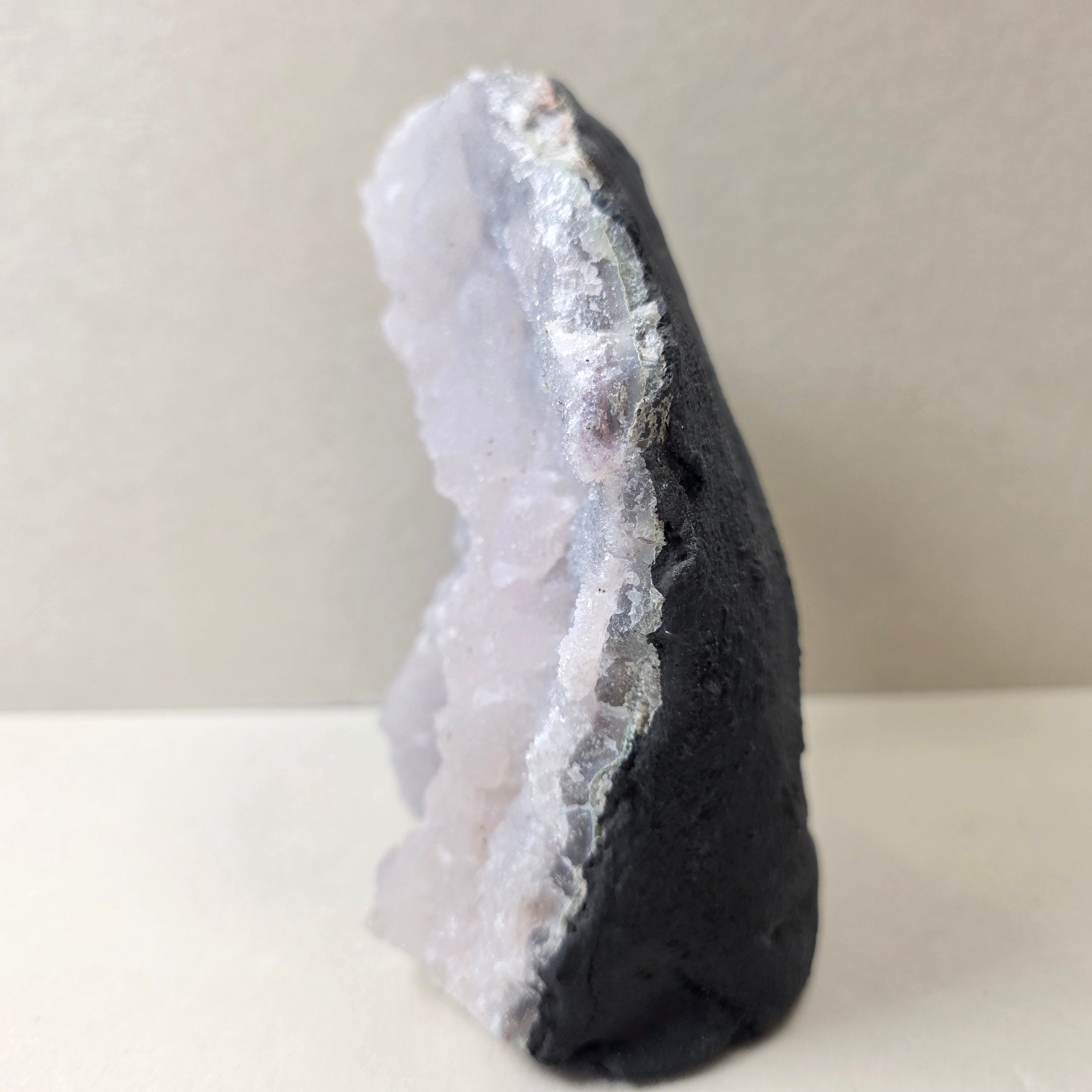 Amethyst 1,61 kg +/- 12x8x14 cm