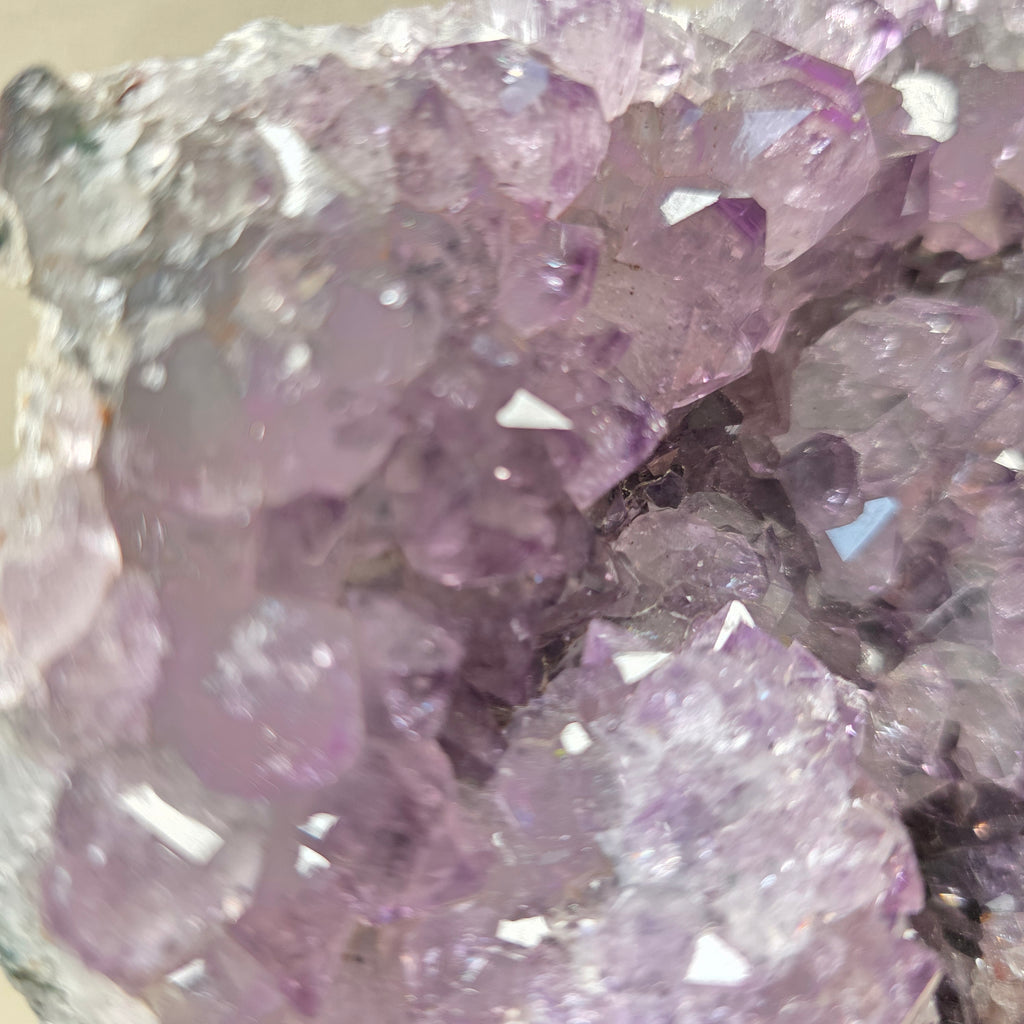 Amethyst 0,93 kg +/- 10x8x10,5 cm
