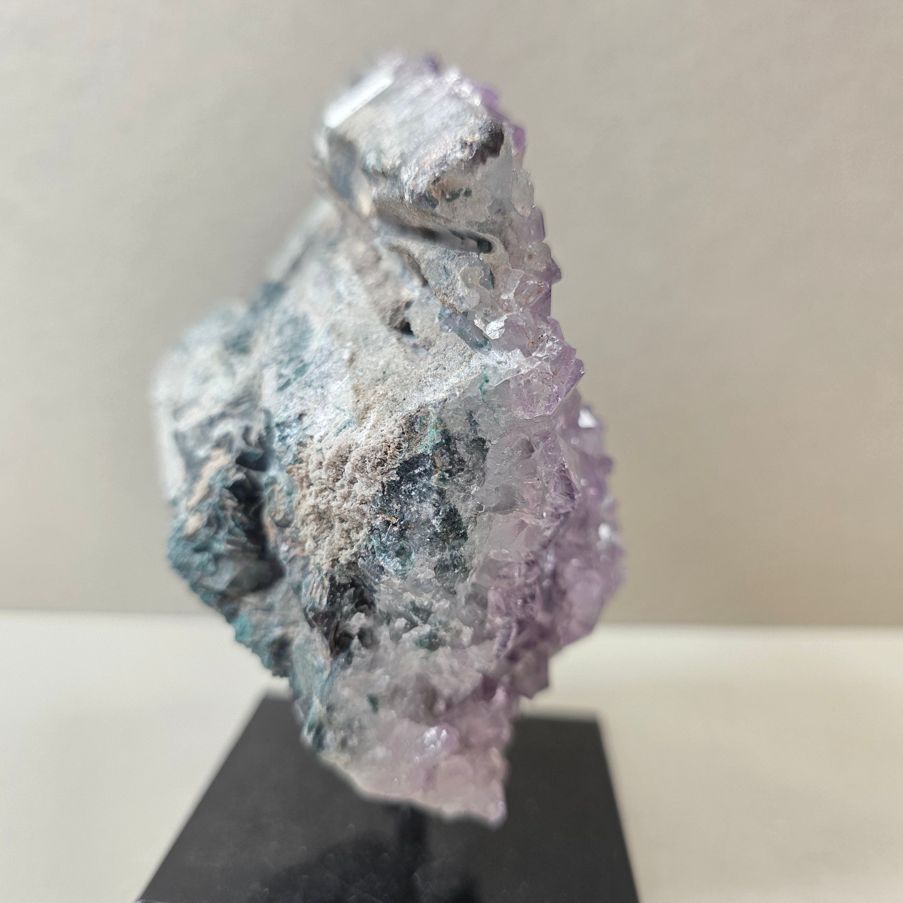 Amethyst 0,93 kg +/- 10x8x10,5 cm