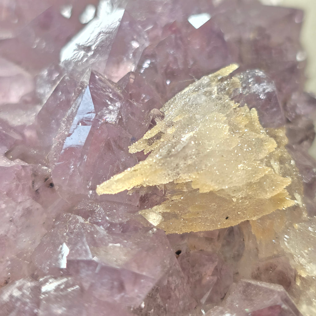 Amethyst 1,772 kg +/- 9,5x10x16,5 cm