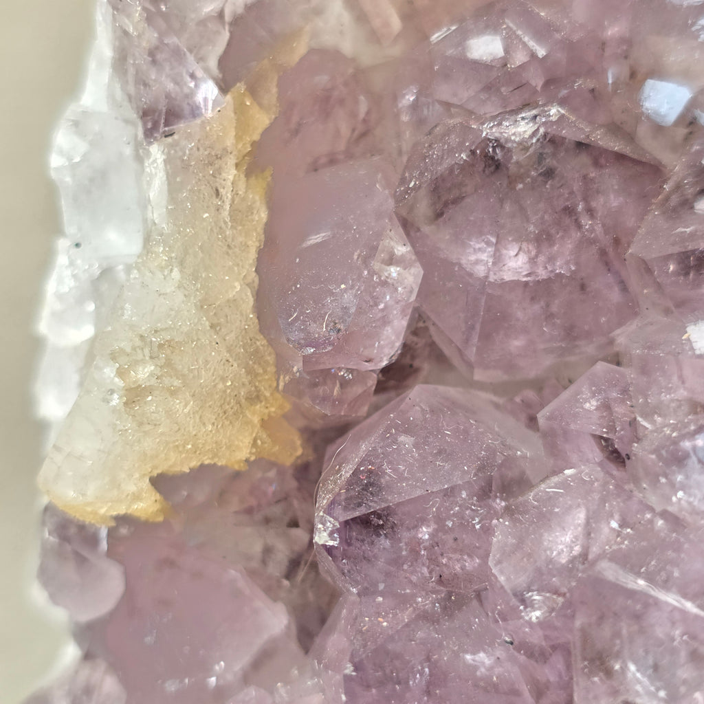 Amethyst 1,772 kg +/- 9,5x10x16,5 cm