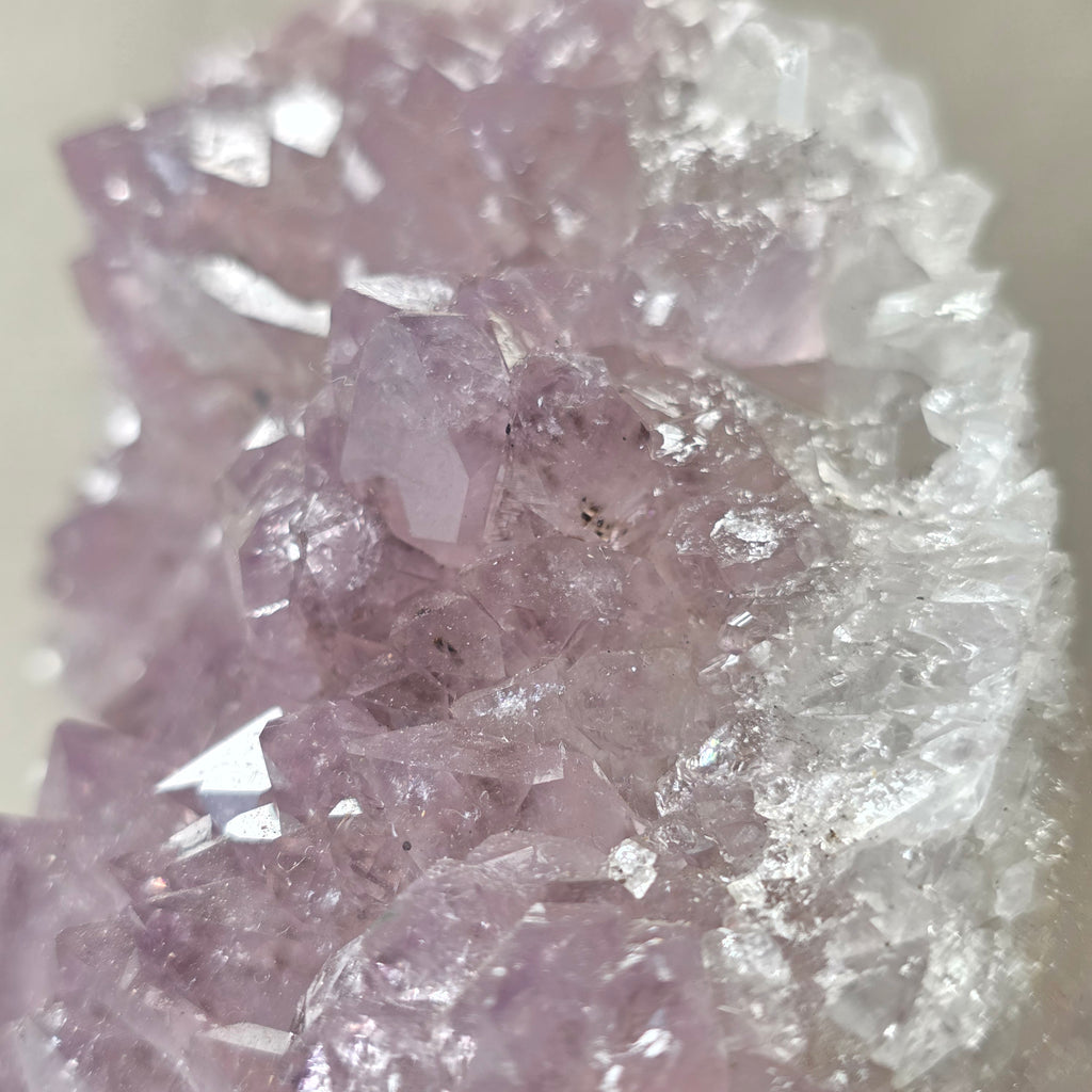 Amethyst 1,772 kg +/- 9,5x10x16,5 cm