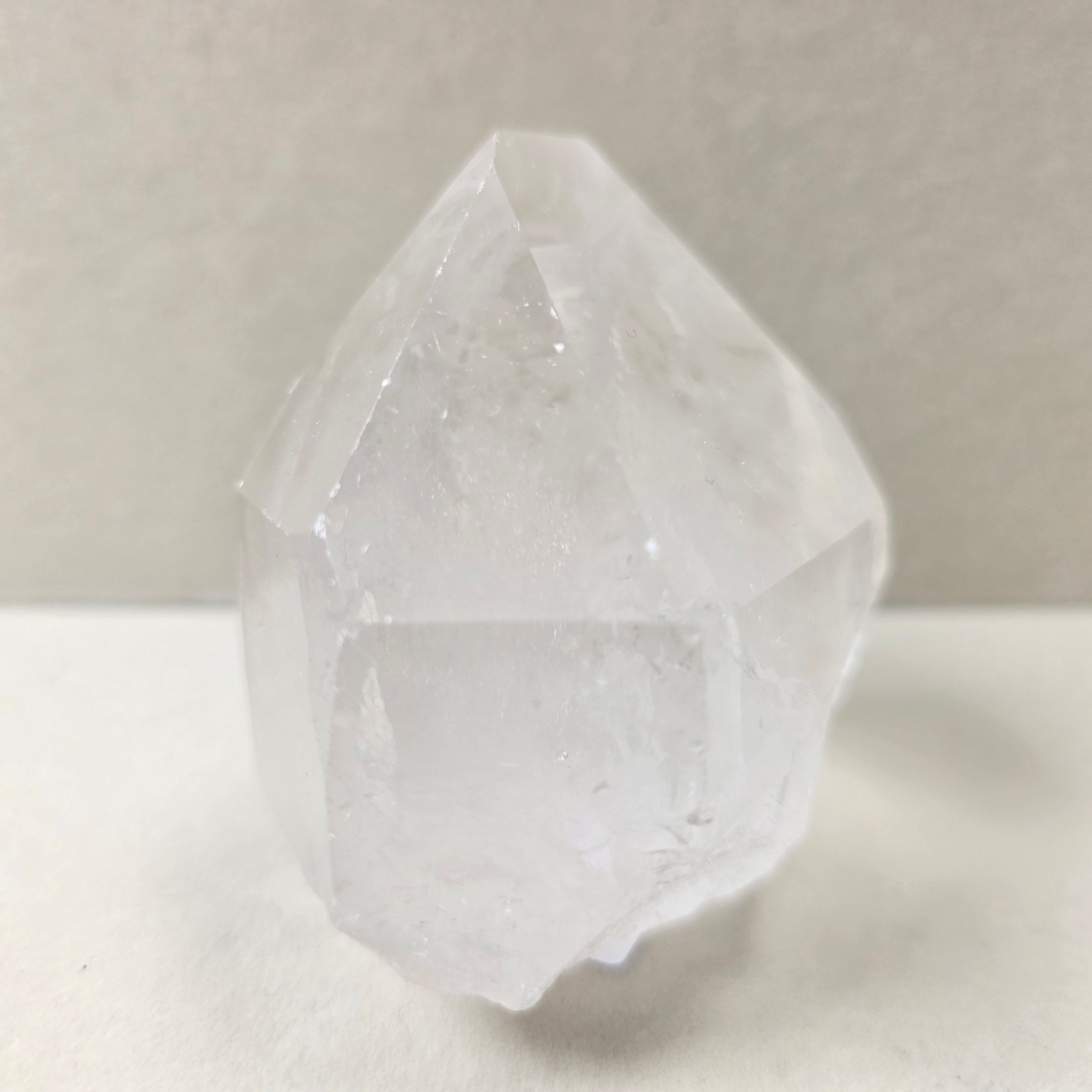 Bergkristallspitze 0,31 kg +/- 6,5x4,5x7 cm