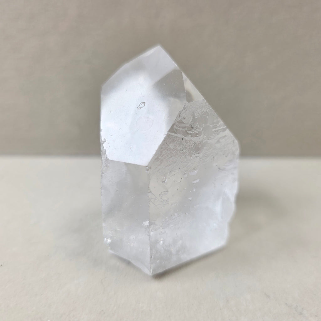 Bergkristallspitze 0,13 kg +/- 6x3,5x4 cm