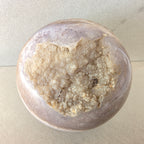 Amethyst Kugel – handgeschliffen +/- 0,88 kg Ø 8,7 cm