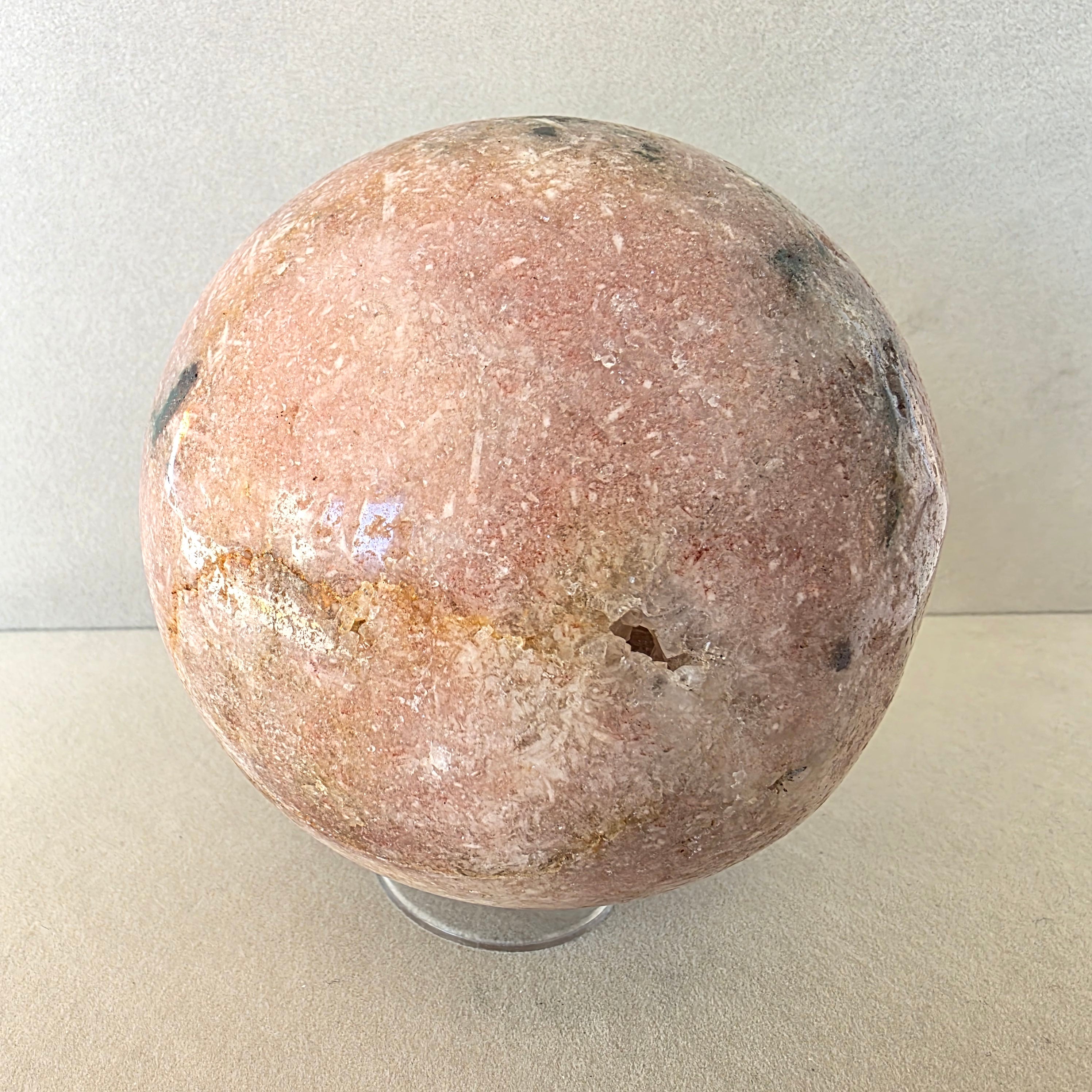Amethyst Kugel – handgeschliffen +/- 1,99 kg Ø 11,4 cm