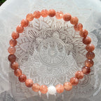 Sonnenstein & Weißquarz – handgefertigtes Reiki-Kugelarmband – limitierte Einzelstücke 6 mm