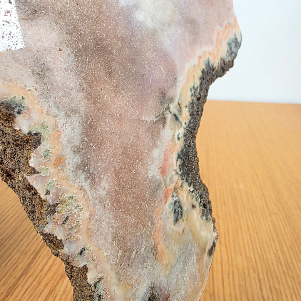 Amethyst rosa +/- 3,2 kg 25x20x4 cm