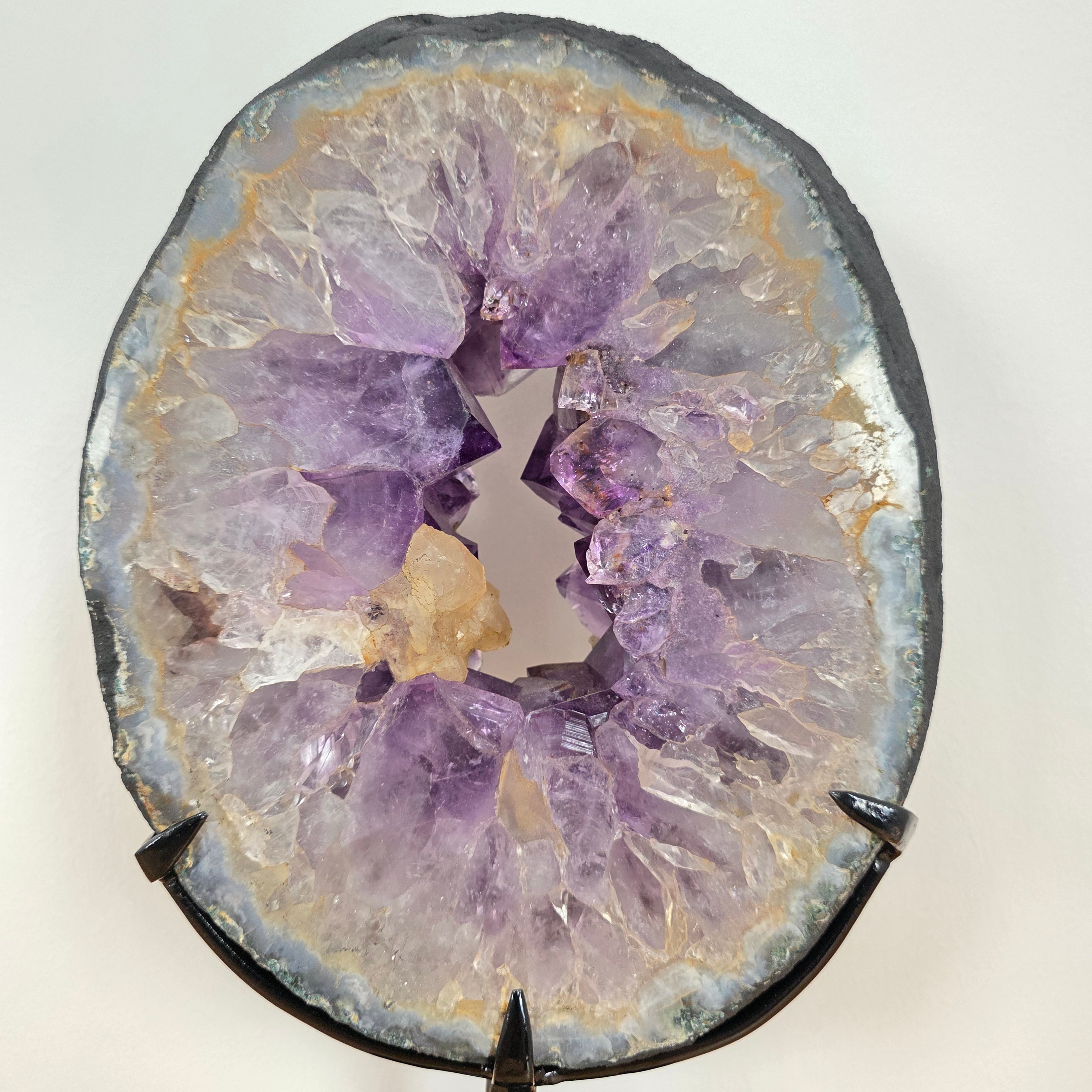 Amethyst +/- 4,49 kg 24,5x20,5x4,5 cm