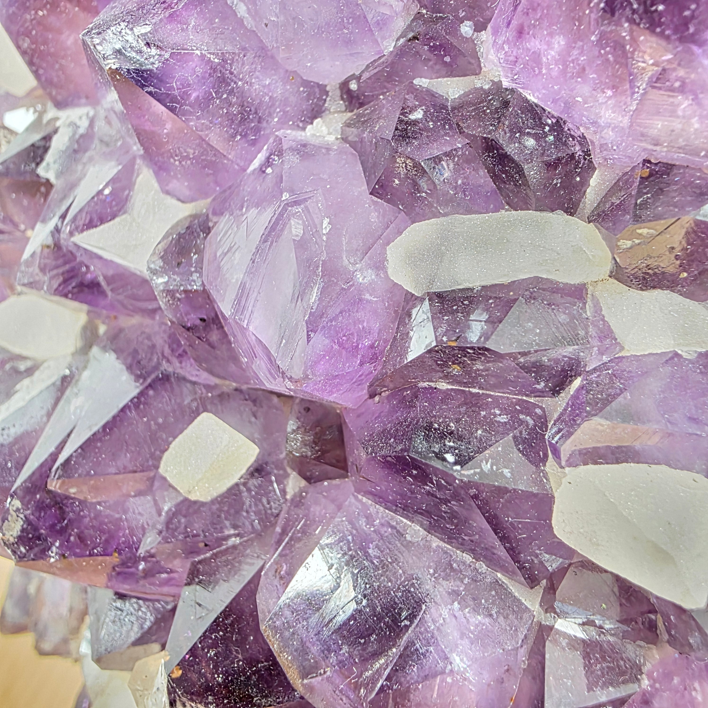 Amethyst +/- 12,06 kg 31x27,5x11 cm