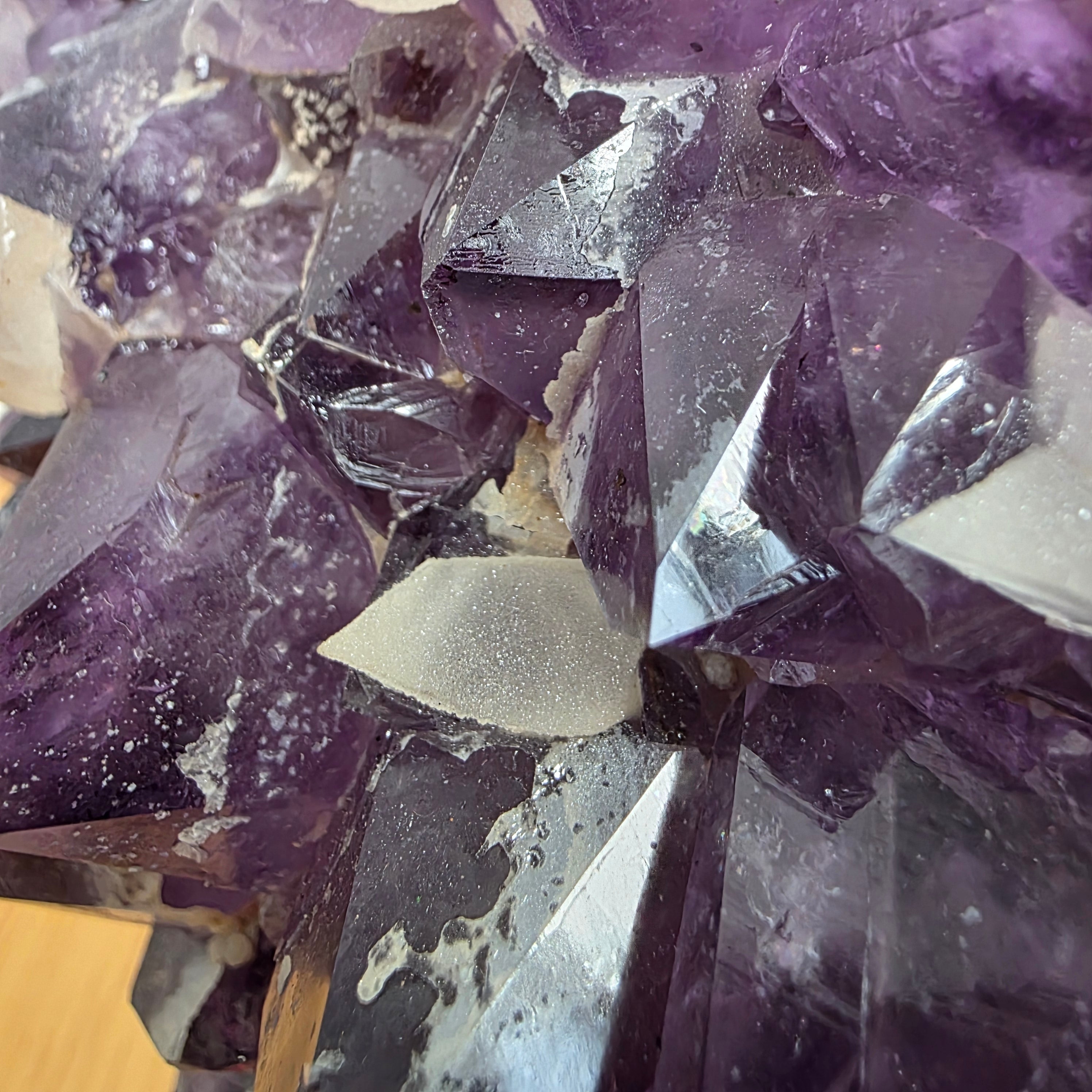 Amethyst +/- 12,06 kg 31x27,5x11 cm