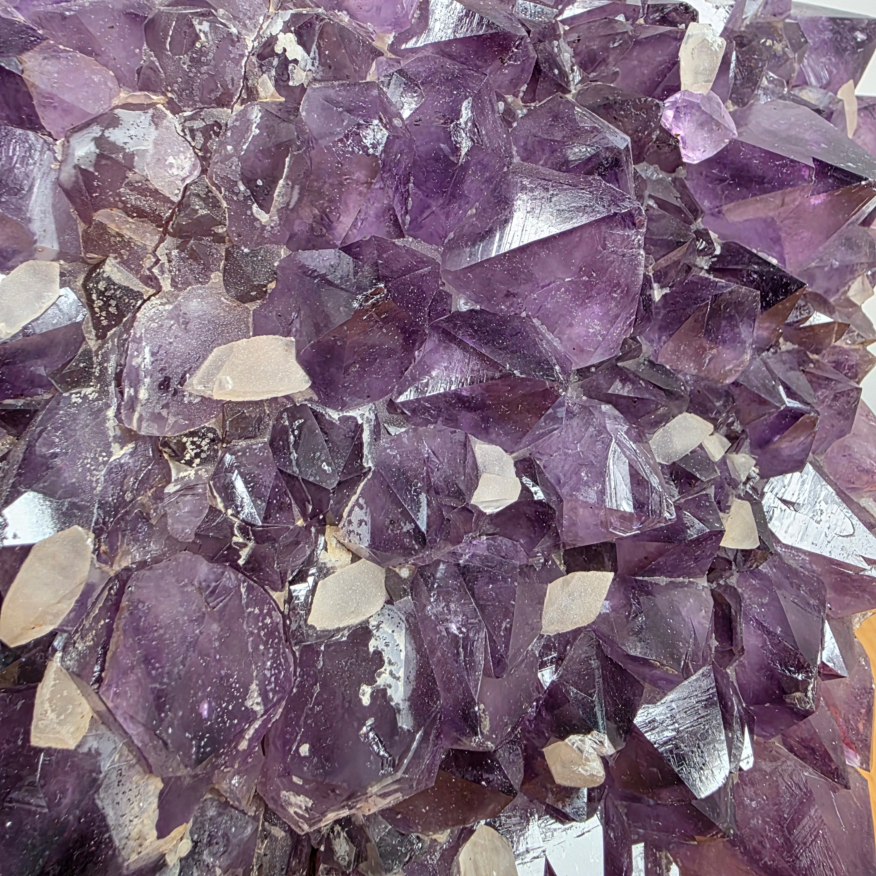 Amethyst +/- 12,06 kg 31x27,5x11 cm