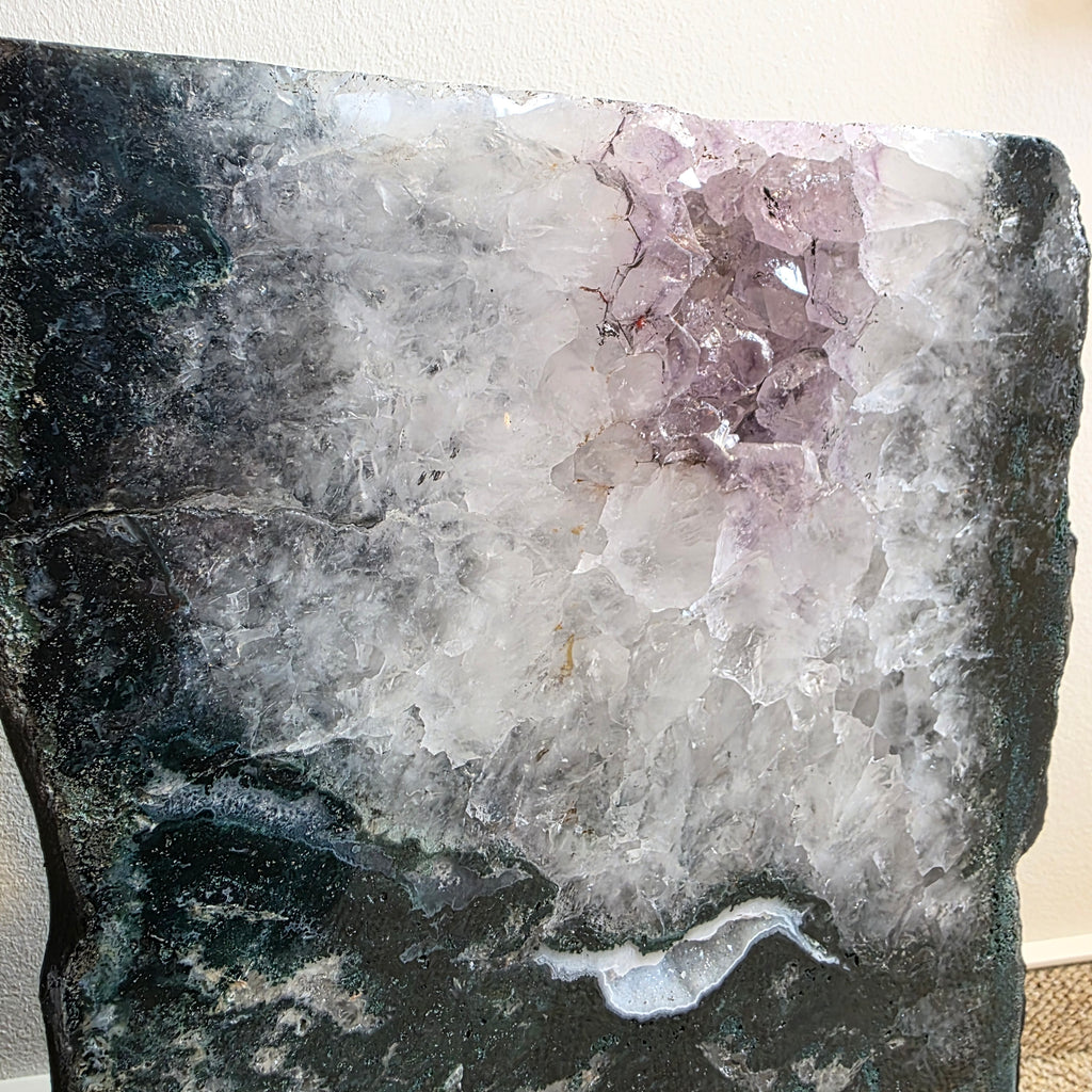 Amethyst auf Moosachat +/- 29 kg 45,5x27x10 cm