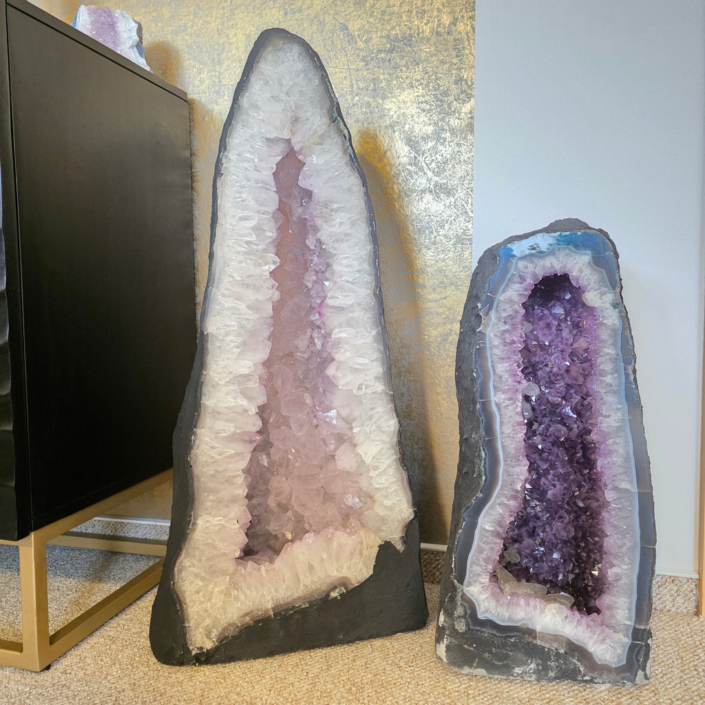 Amethyst +/- 46,65 kg 75x34x19 cm