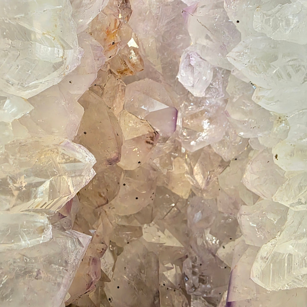 Amethyst +/- 46,65 kg 75x34x19 cm