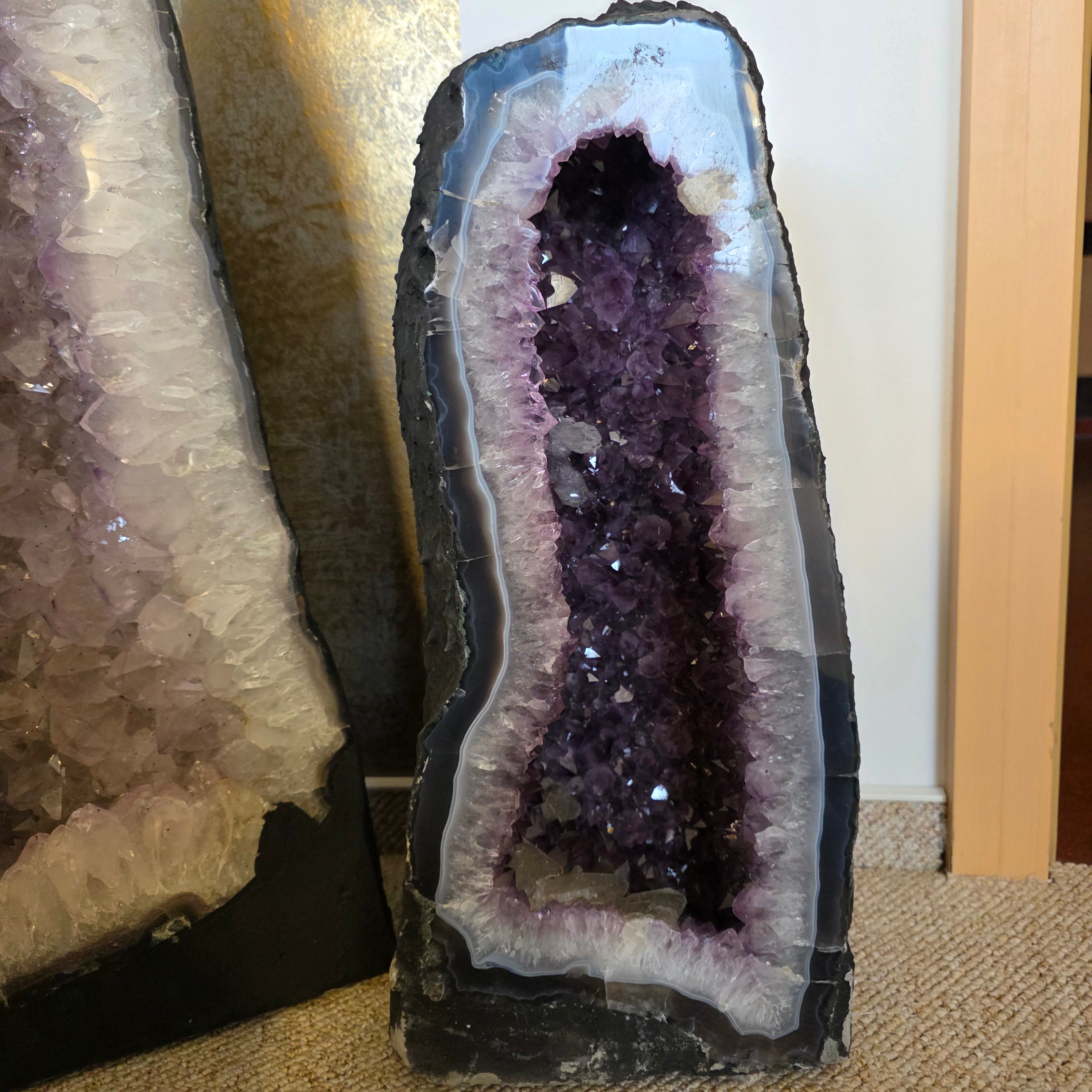 Amethyst +/- 28,1 kg 51x23x18 cm