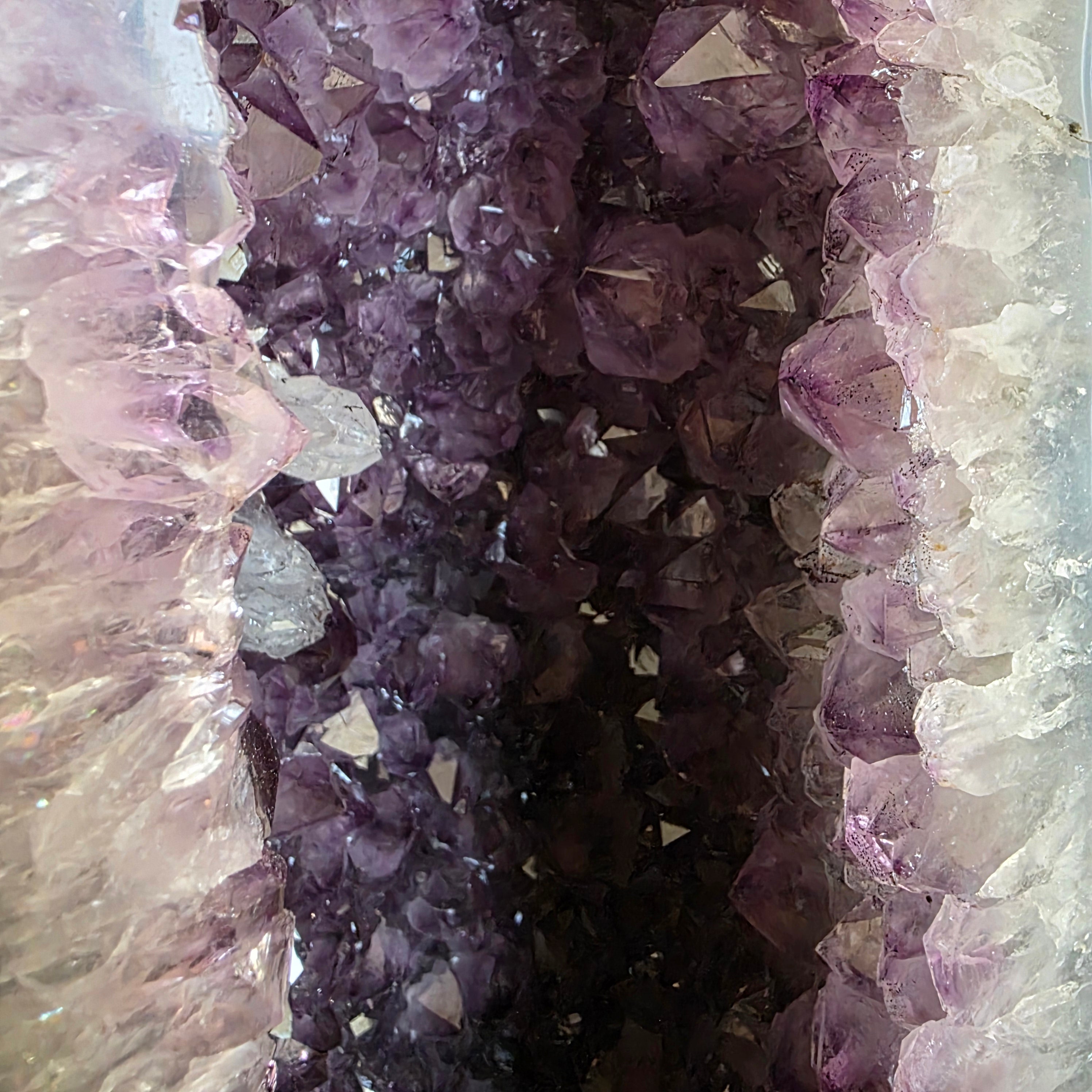 Amethyst +/- 28,1 kg 51x23x18 cm