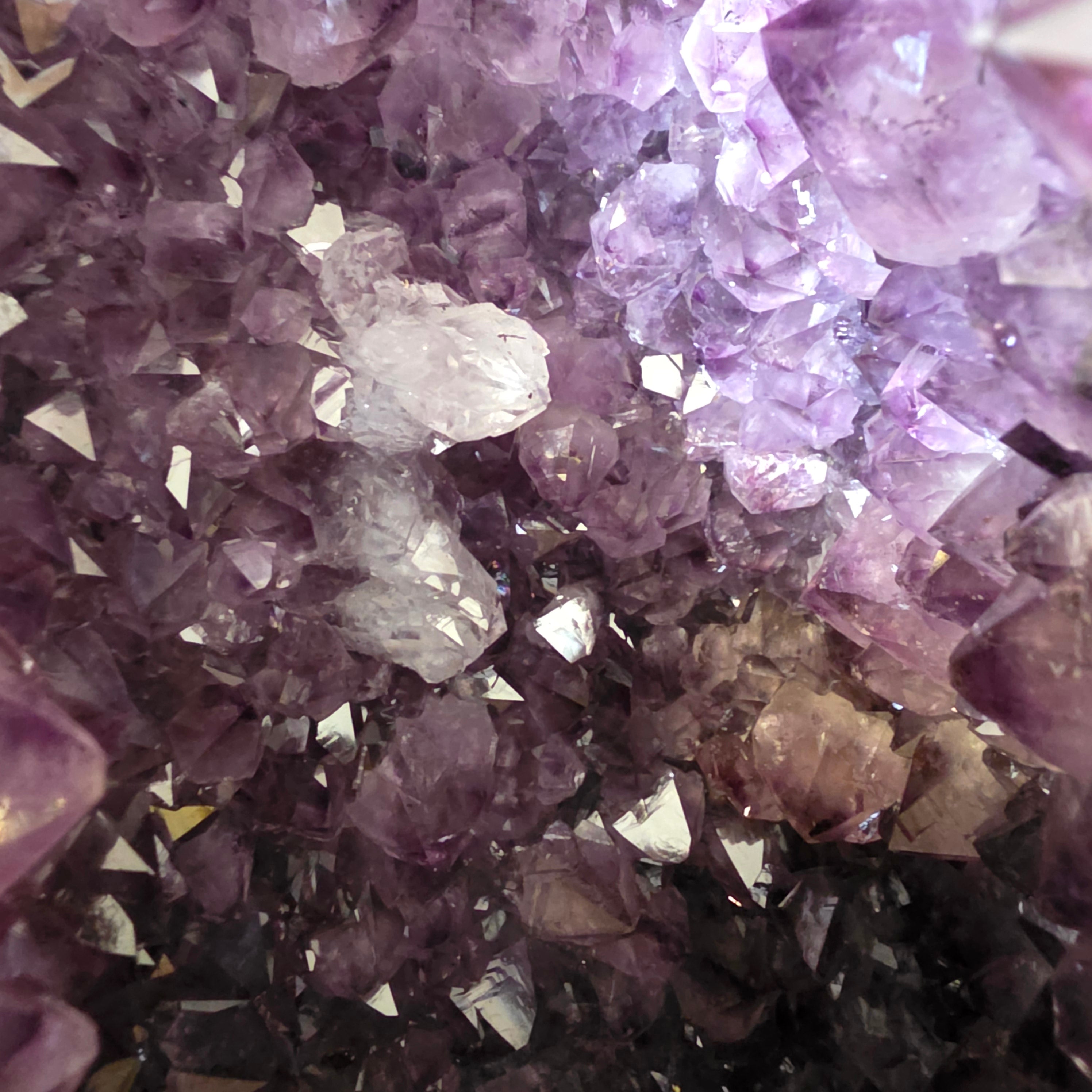 Amethyst +/- 28,1 kg 51x23x18 cm