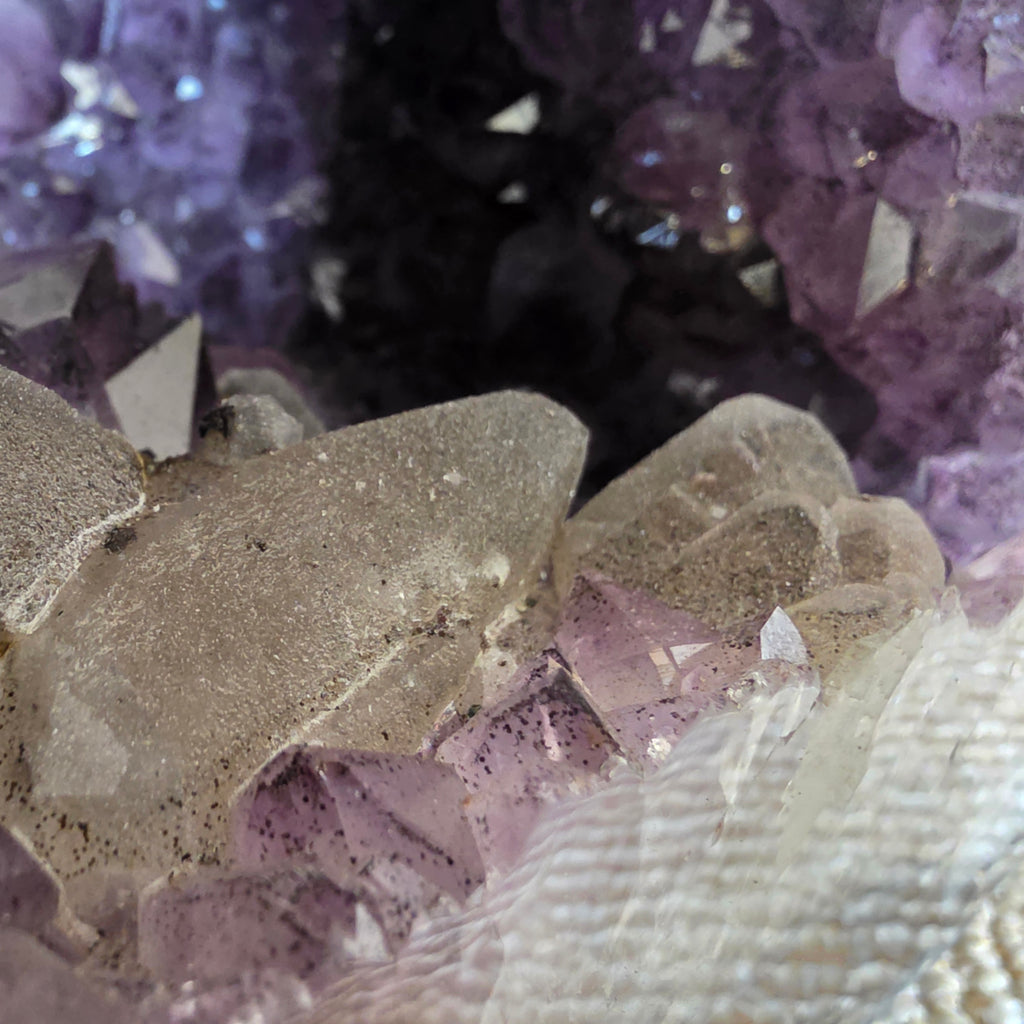 Amethyst +/- 28,1 kg 51x23x18 cm