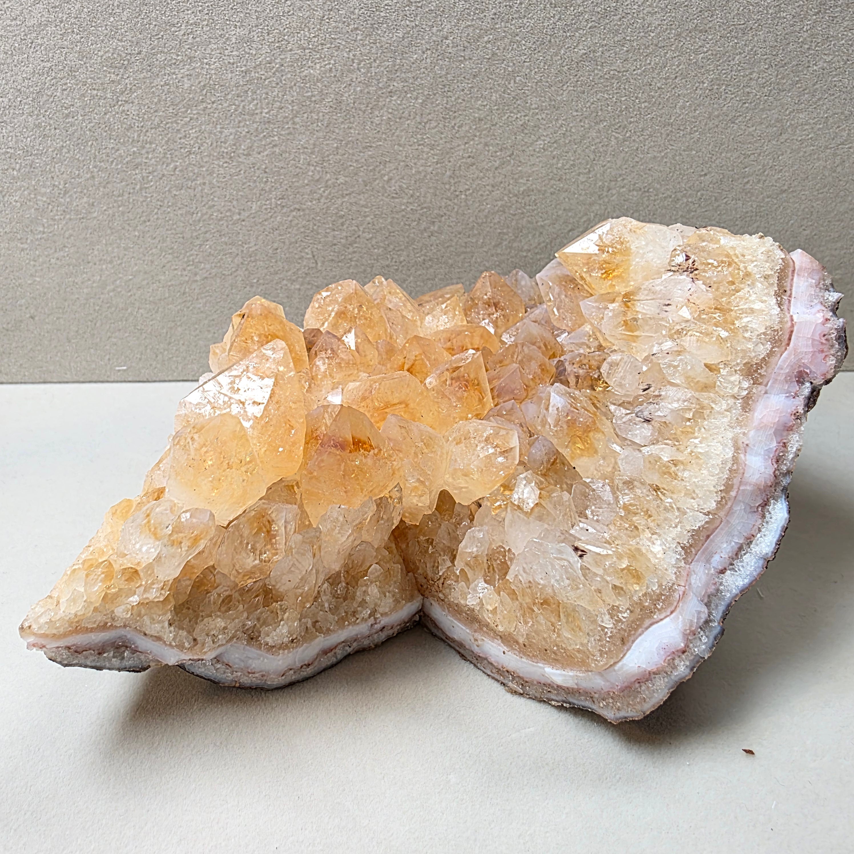 Citrin +/- 1,422 kg 17x13x8 cm