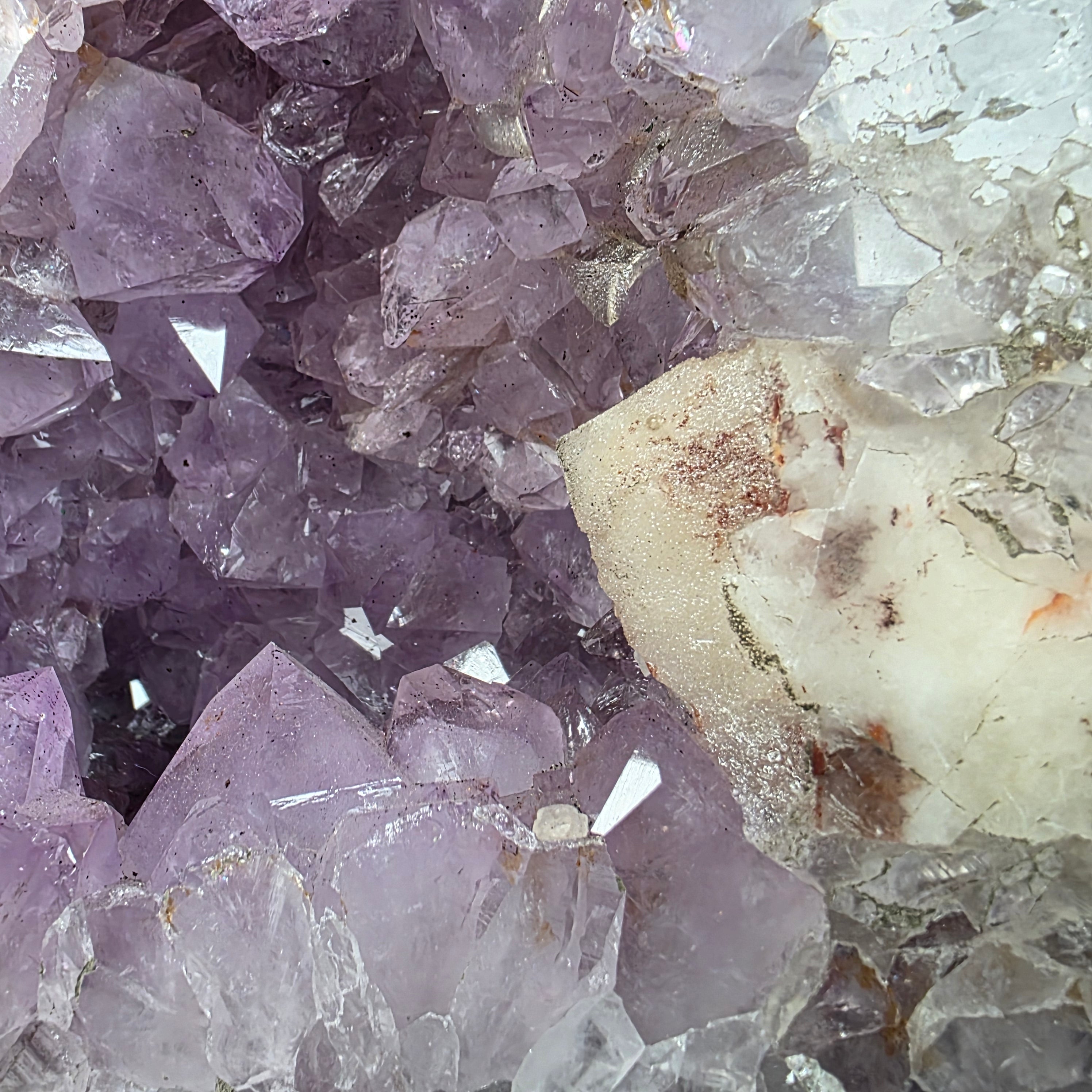 Amethyst +/- 8,55 kg 28,5x22x14 cm