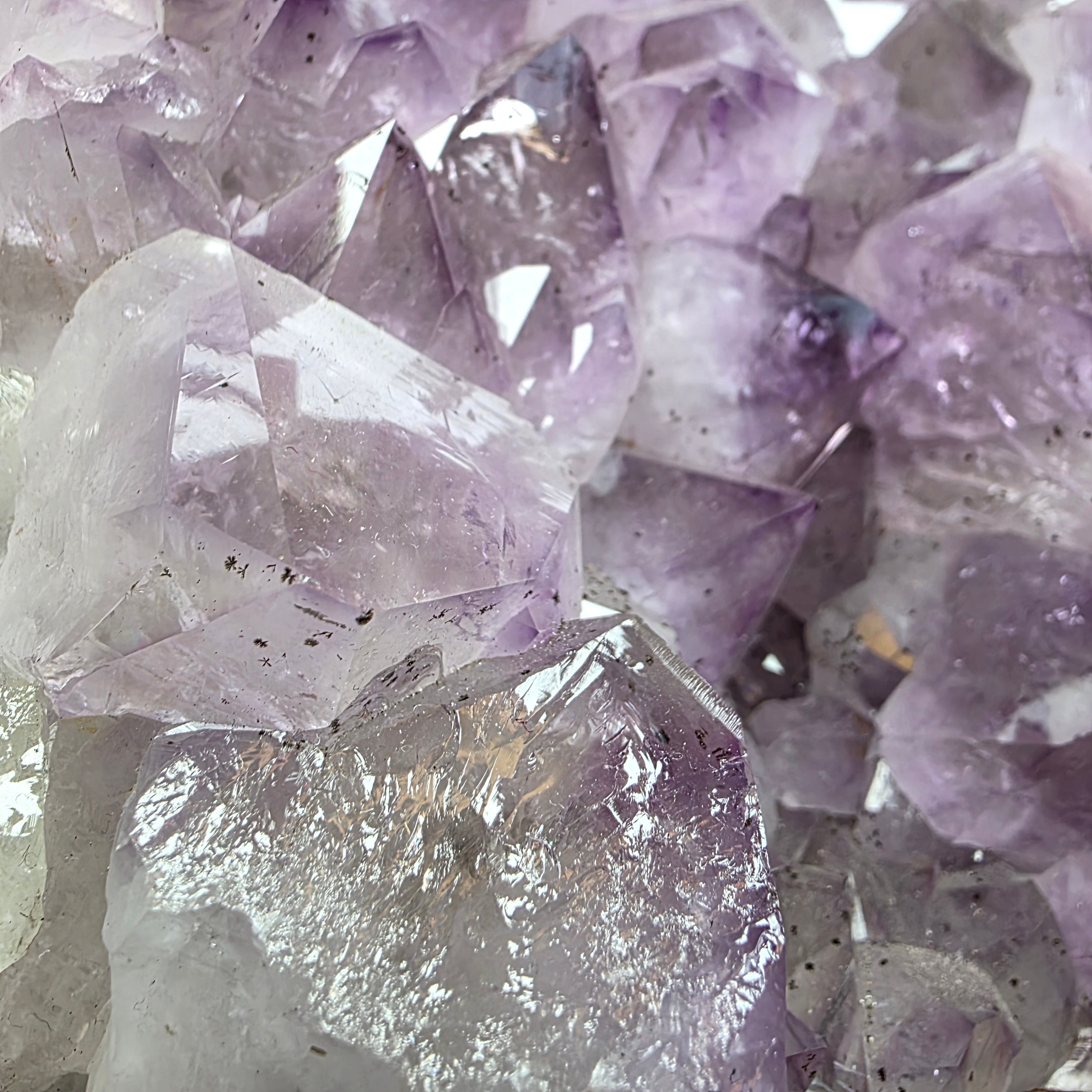 Amethyst +/- 11,76 kg 16x29x14 cm