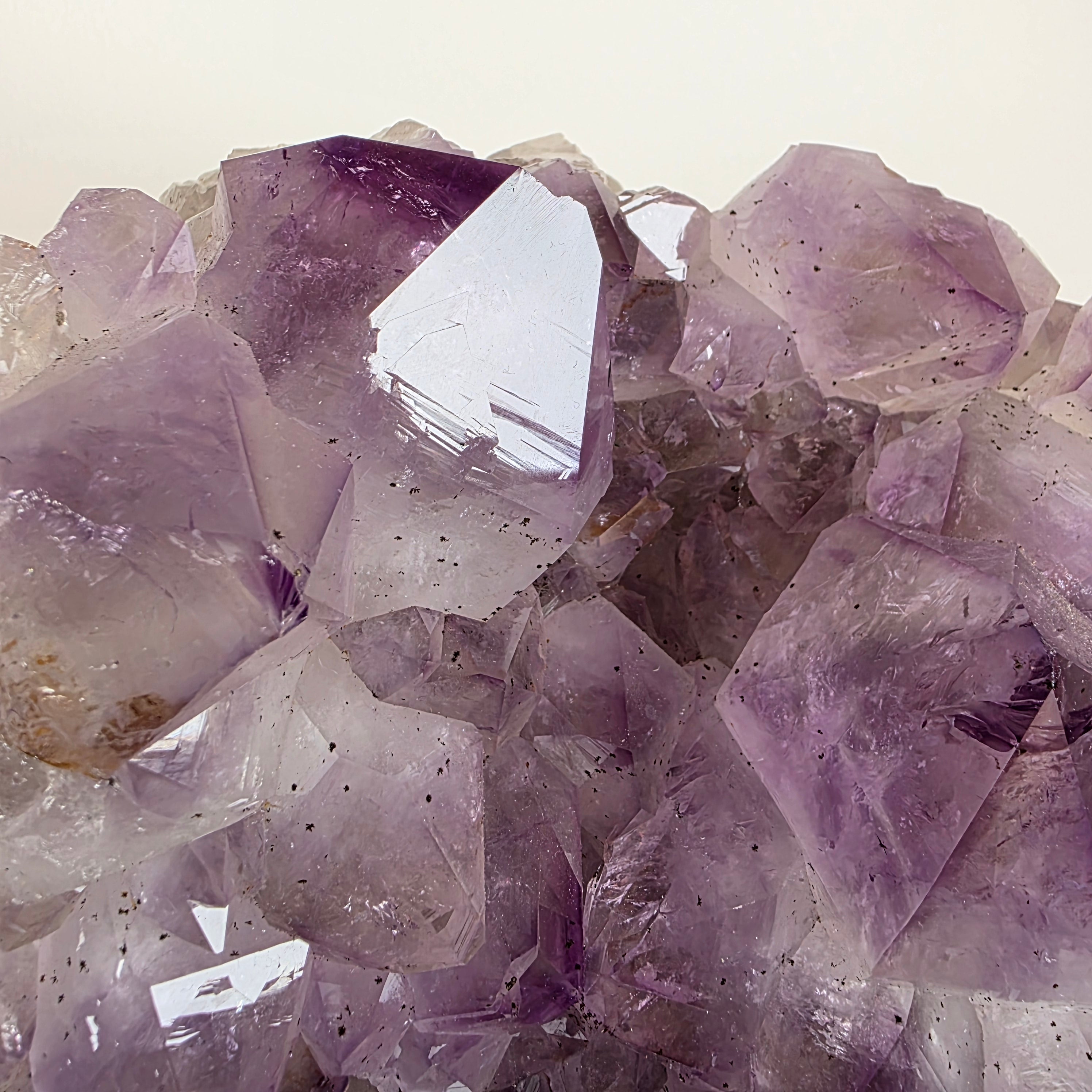 Amethyst +/- 11,76 kg 16x29x14 cm