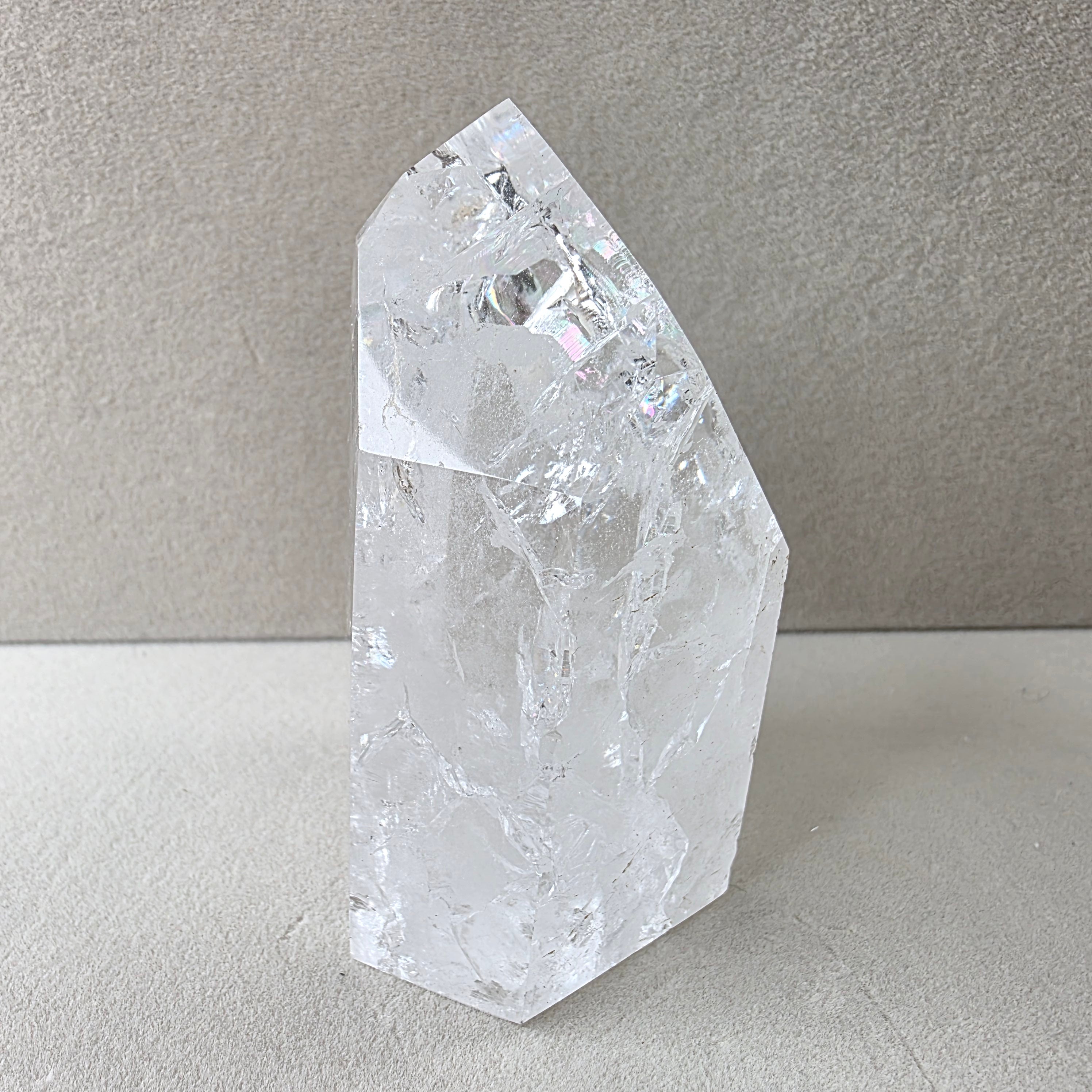 Bergkristall +/- 0,218 kg 8x4,5 cm