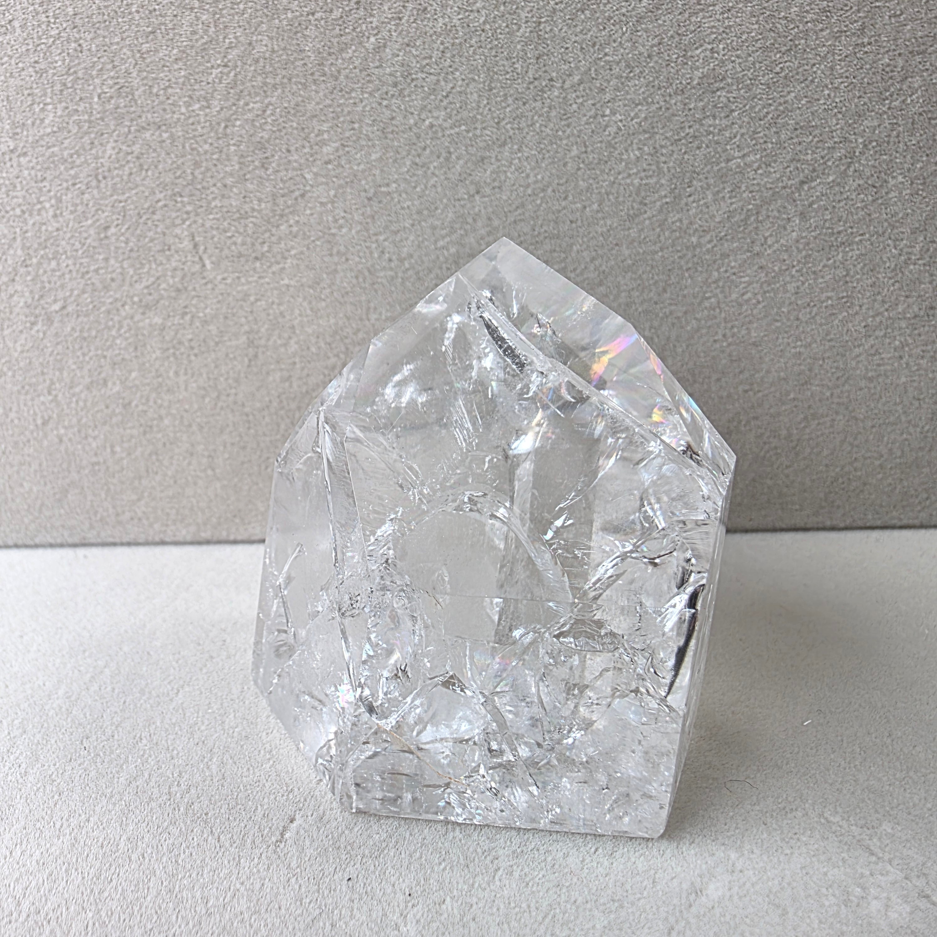 Bergkristall +/- 0,14 kg 5x5 cm