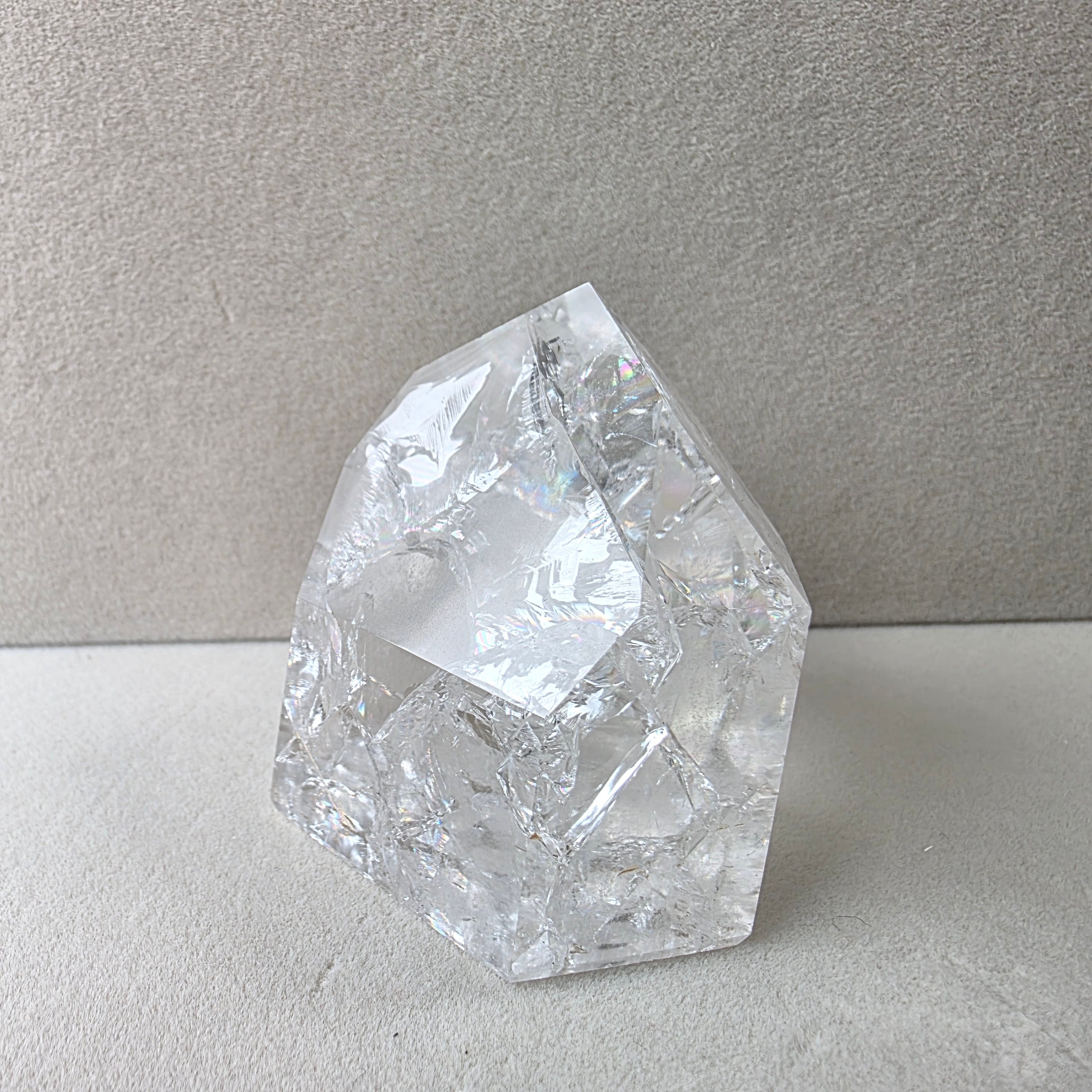 Bergkristall +/- 0,14 kg 5x5 cm