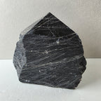 Turmalin Schörl +/- 0,79 kg 10x12 cm