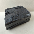 Turmalin Schörl +/- 0,892 kg 8x10x3,5 cm