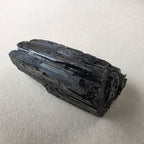 Turmalin Schörl +/- 0,123 kg 6,5x3,5 cm